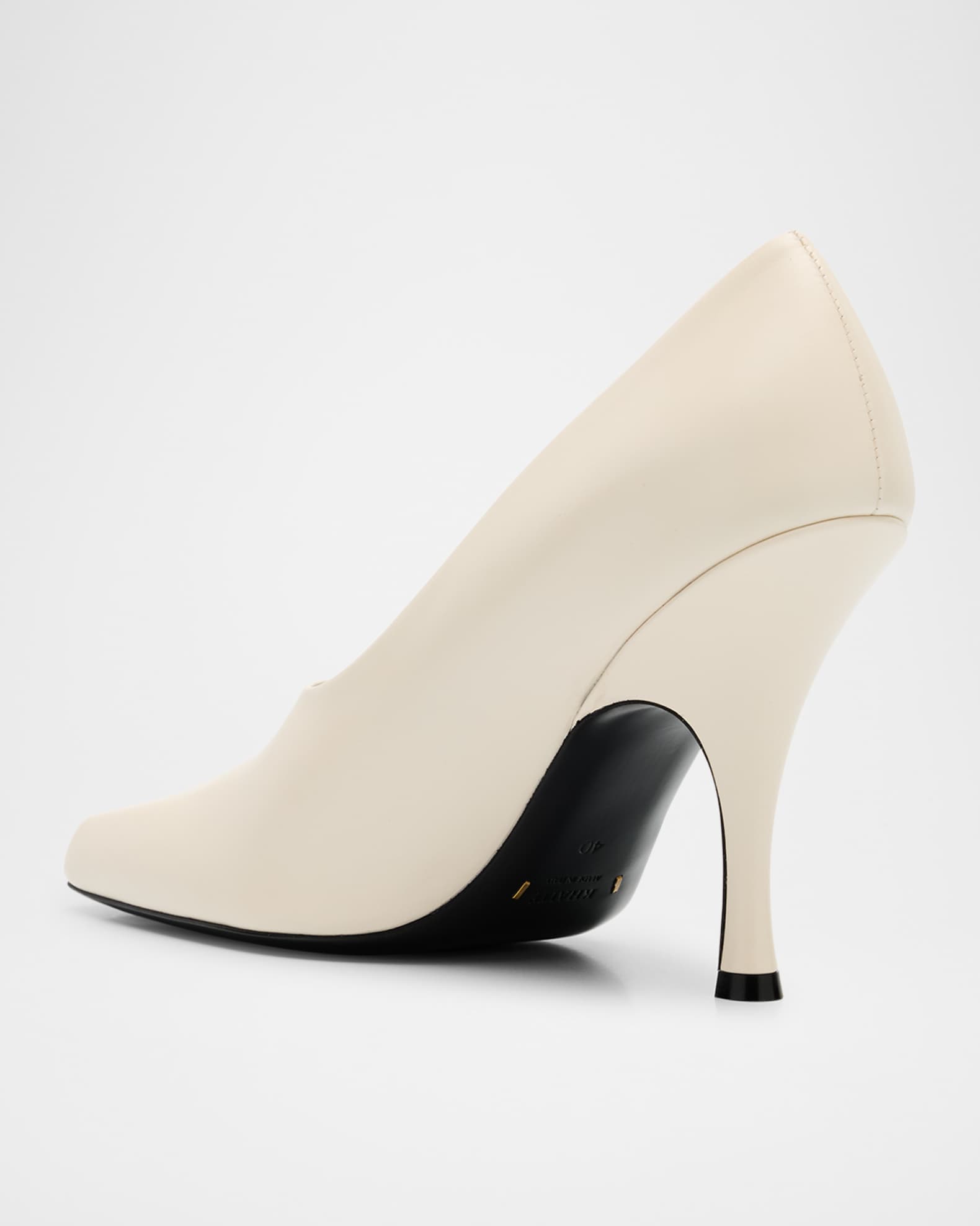 Eva Calfskin Leather Pumps 1