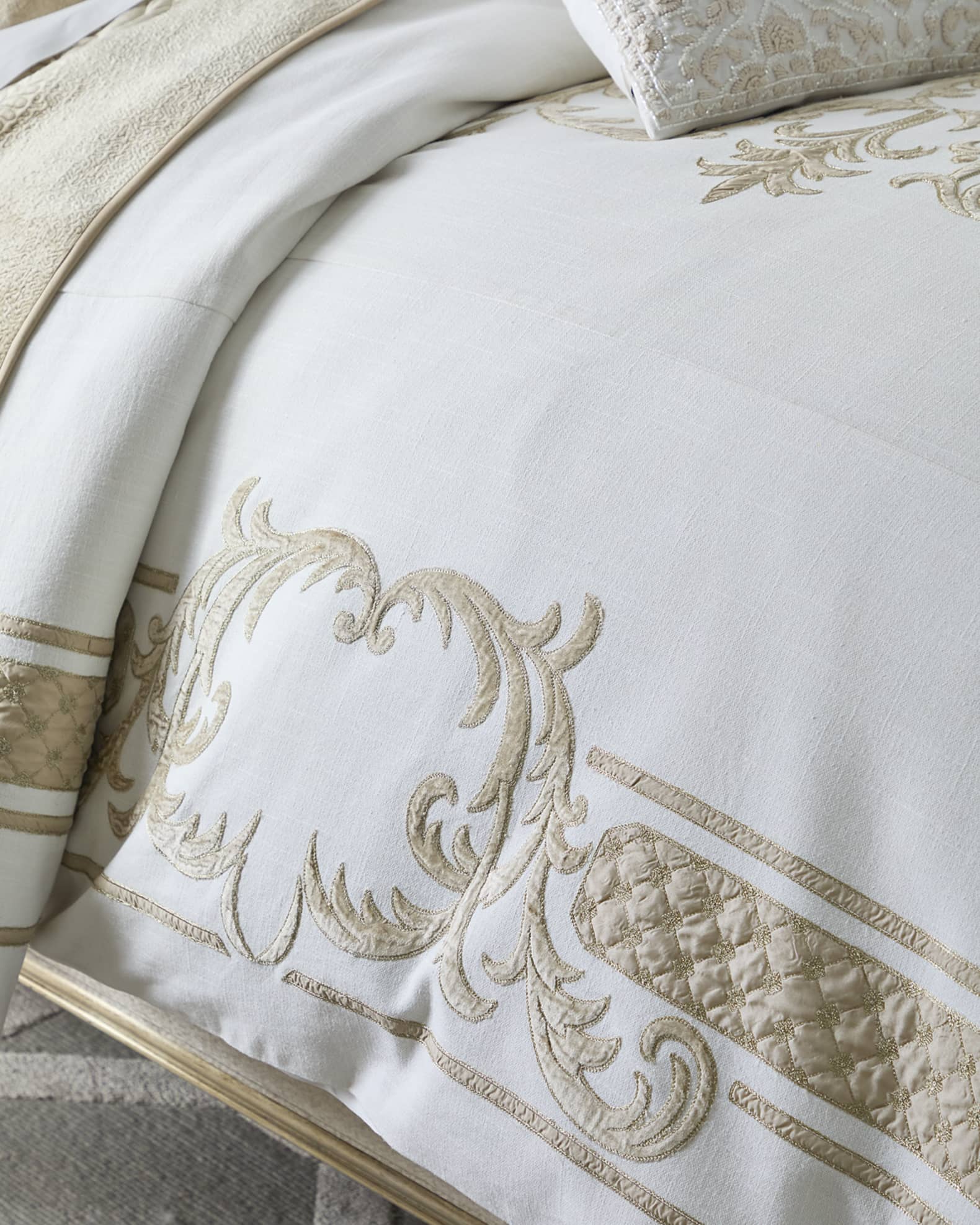Nesher 3-Piece Queen Duvet Set 0