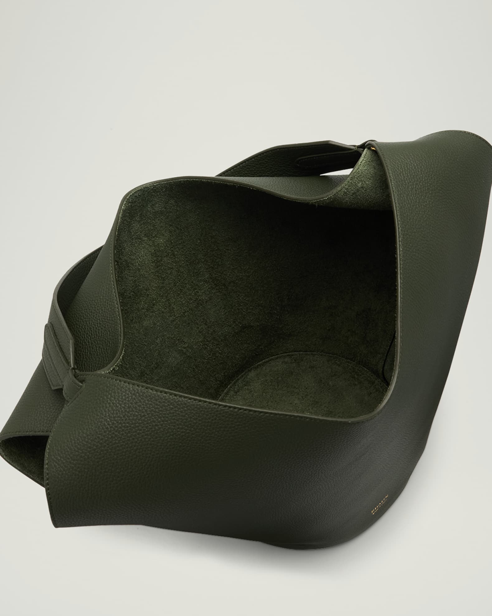 【KHAITE】スモール ロータストート ダークオリーブペブルレザー Khaite Lotus Small Calfskin Tote Bag | Neiman Marcus