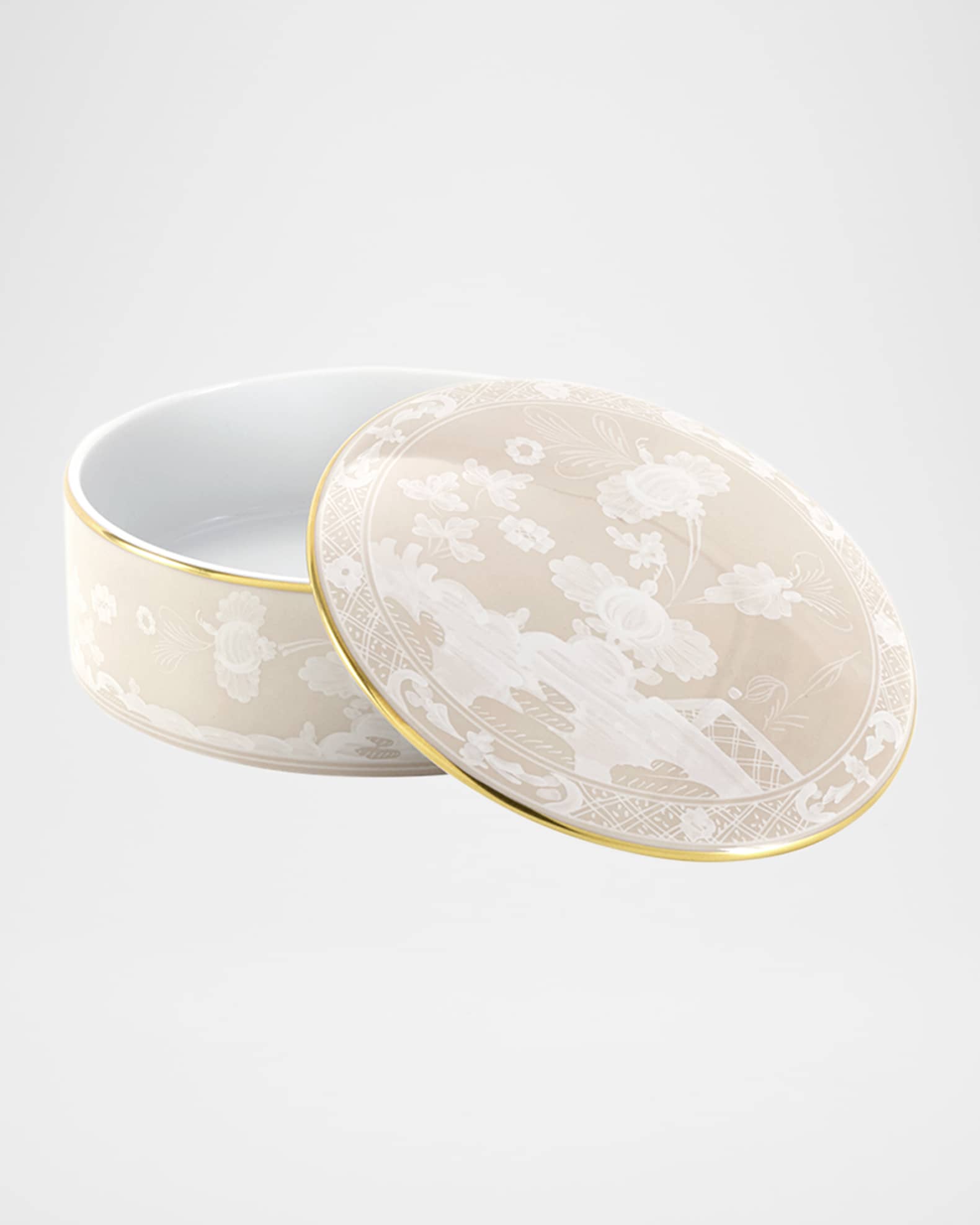 Oriente Italiano Meringa Trinket Box with Cover 1