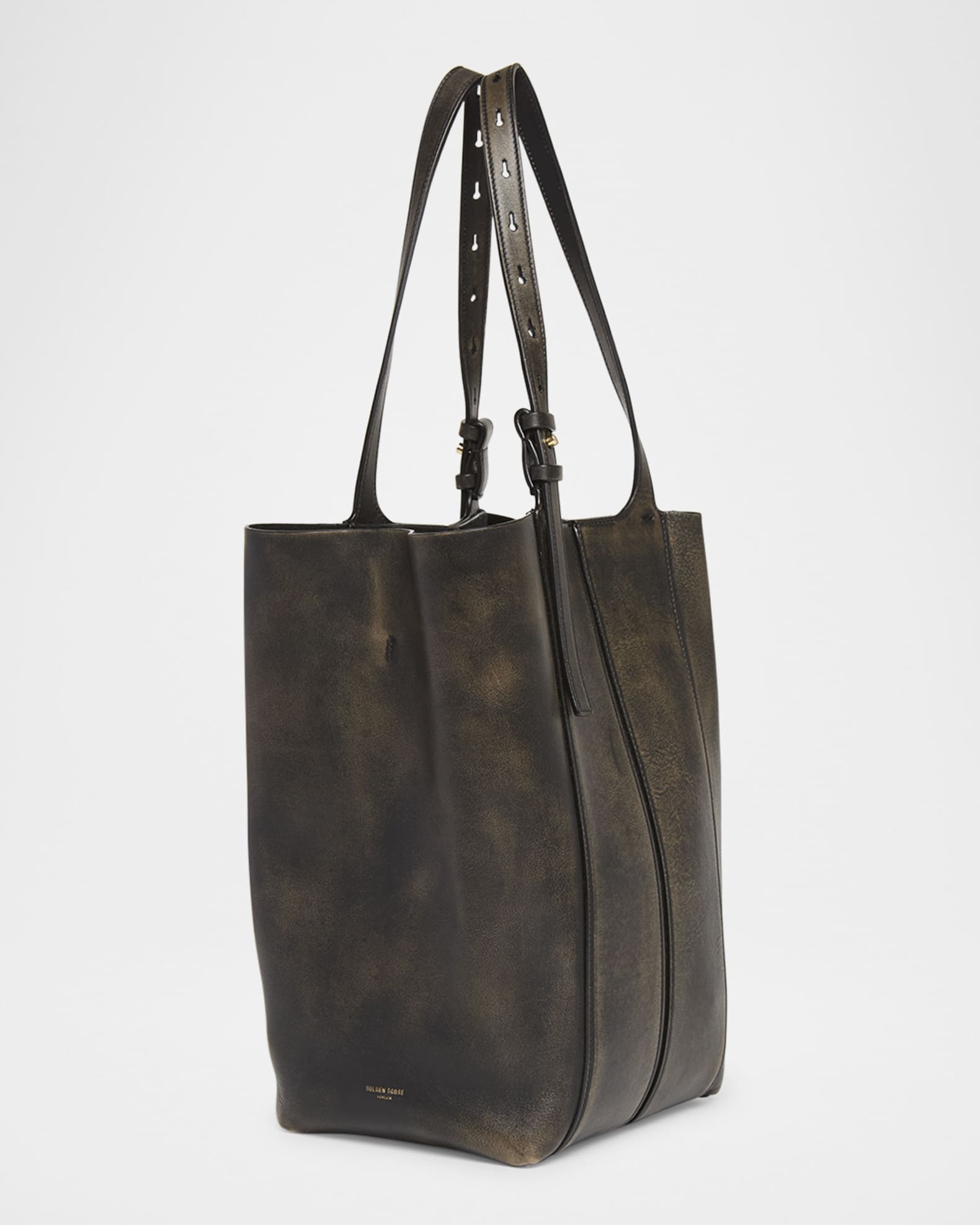 【関税込み】GOLDEN  24.7' SHOPPING BAG Golden Goose 24/7 North-South Distressed Leather Shoulder