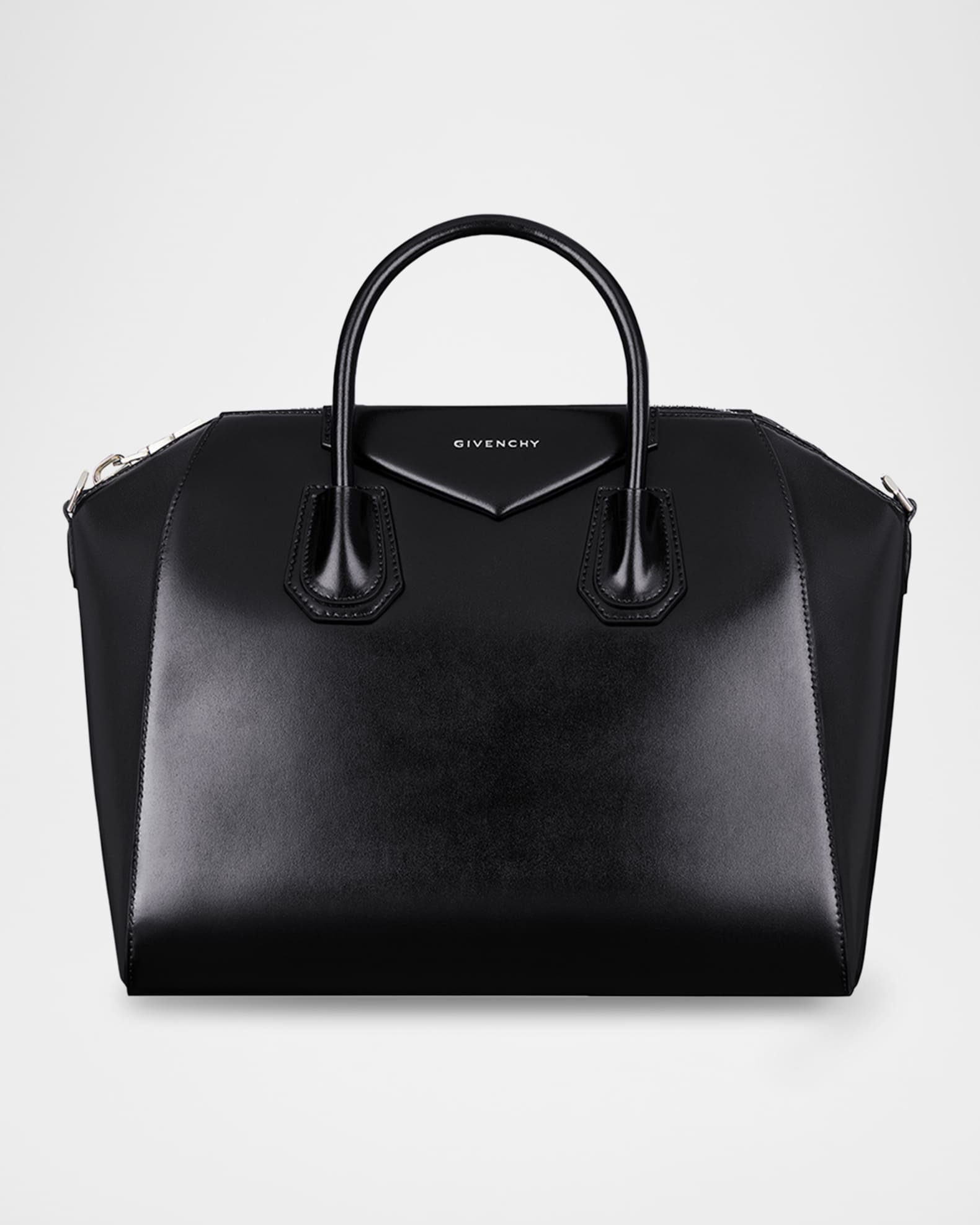 Antigona Medium Top-Handle Bag in Box Leather 0