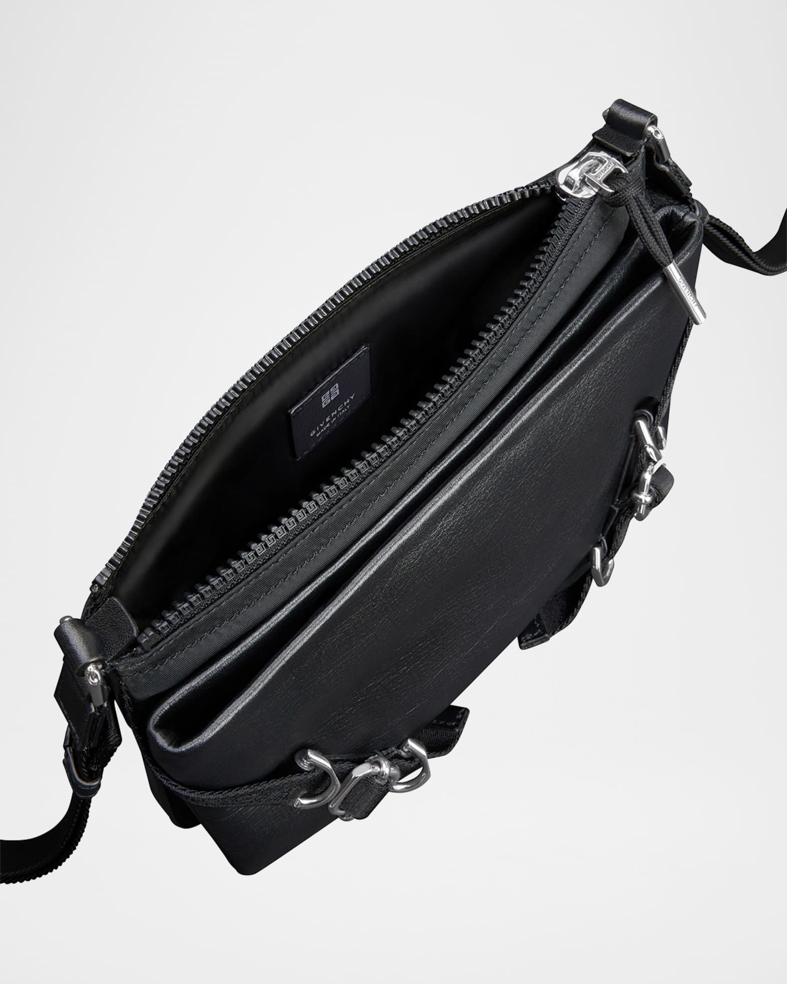 【送料&関税込】Givenchy Voyou Skinny Crossbody Bag Givenchy Men's Voyou Skinny Leather and Nylon Crossbody Bag