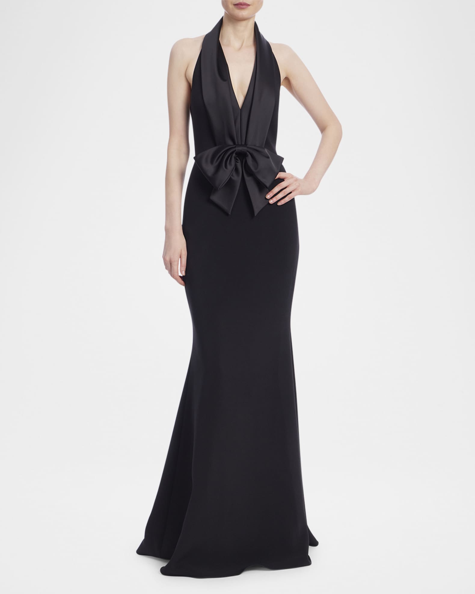 Badgley Mischka Women s bow detail Mikado and Stretch Crepe Halterneck Gown Black