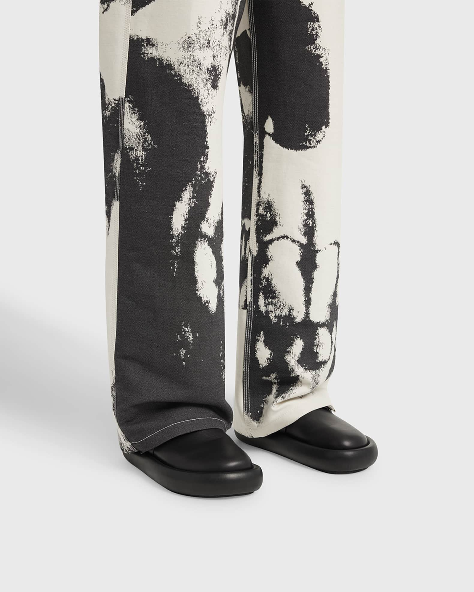 25SS new/alexander mcqueen アークレザークロッグ Clogs Black ALEXANDER MCQUEEN Leather clogs | NET-A-PORTER