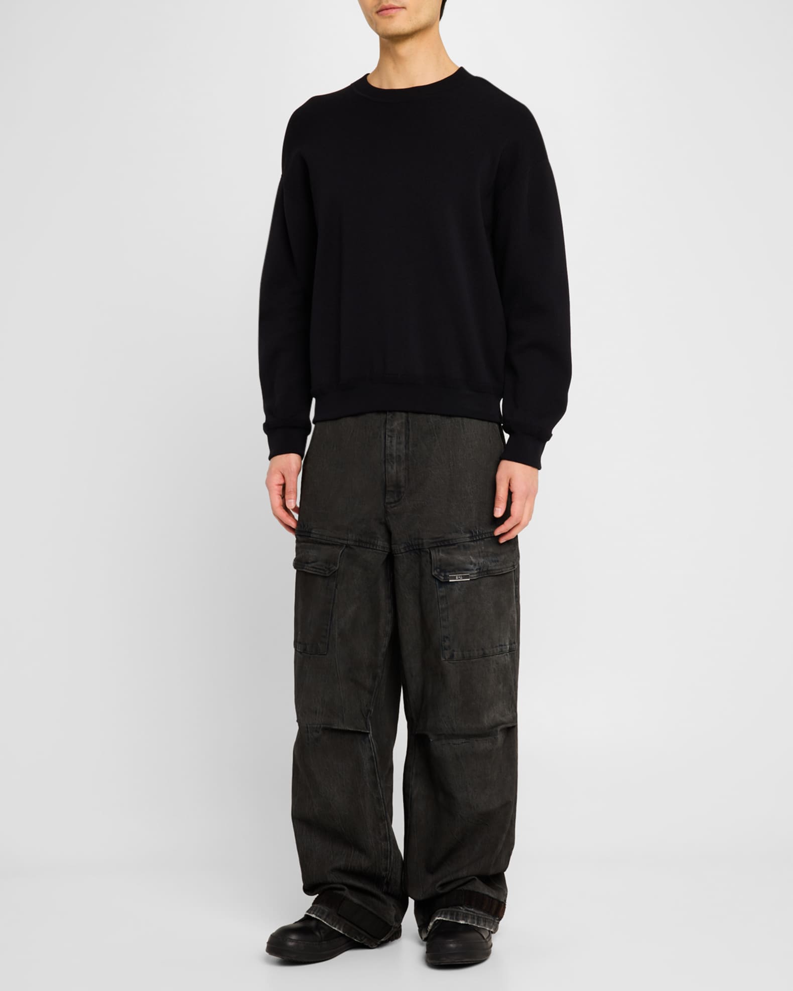 Men's Wylie Wide-Leg Cargo Jeans 1