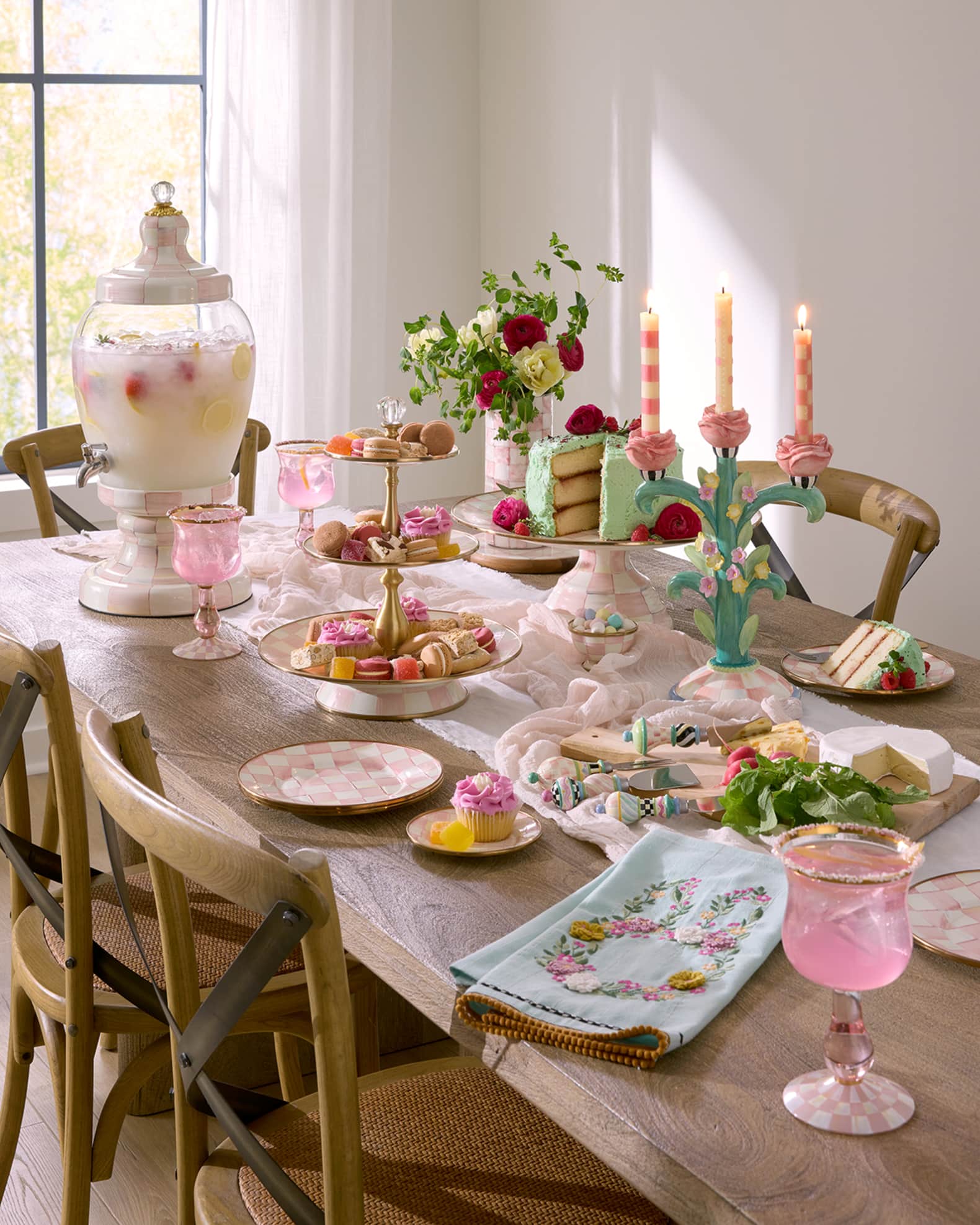 Rosy Check Three-Tier Sweet Stand 1