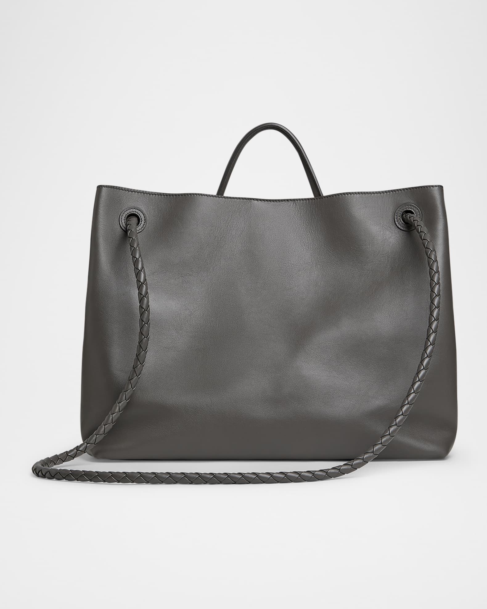 【関税&送料込】Bottega Veneta Dark Grey Leather Large Andia Bottega Veneta Large Andiamo Leather Top-Handle Bag | Neiman