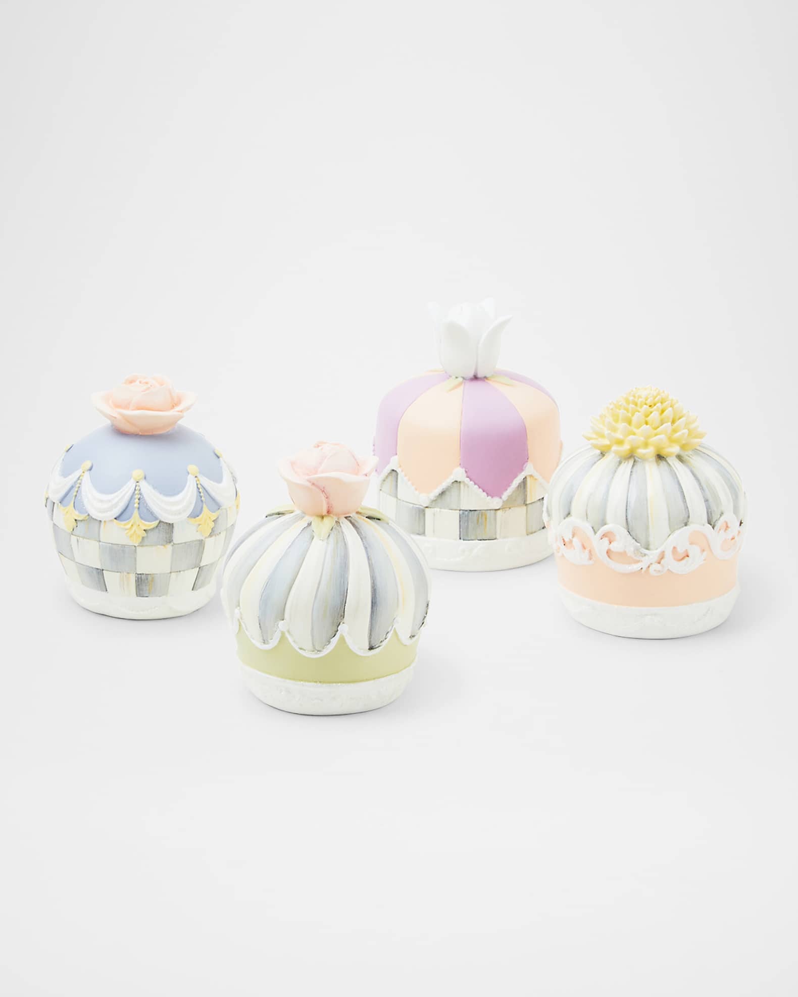 Cameo Petit Fours, Set of 4 1