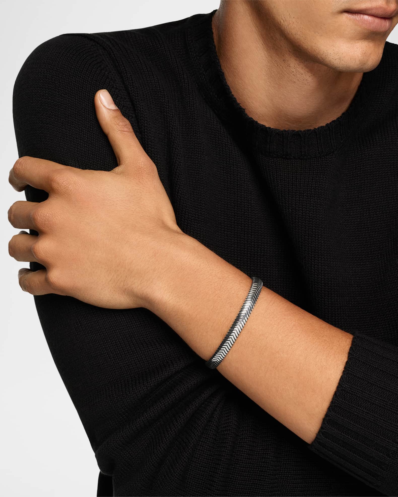 Men's Chevron Cuff Bracelet in Silver, 8mm 1