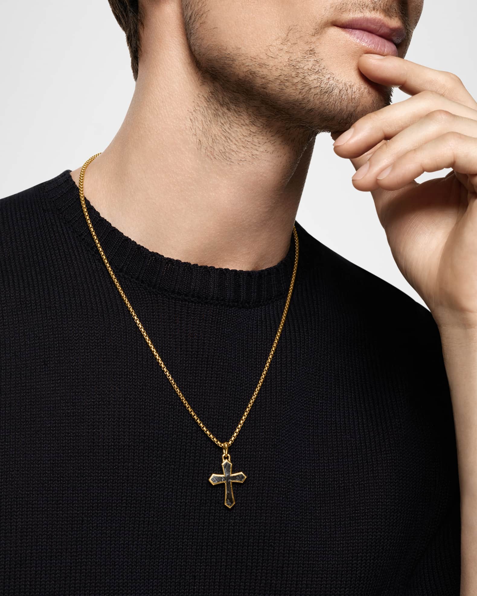 Men's Cross Pendant in 18K Gold with Forged Carbon, 28mm 1