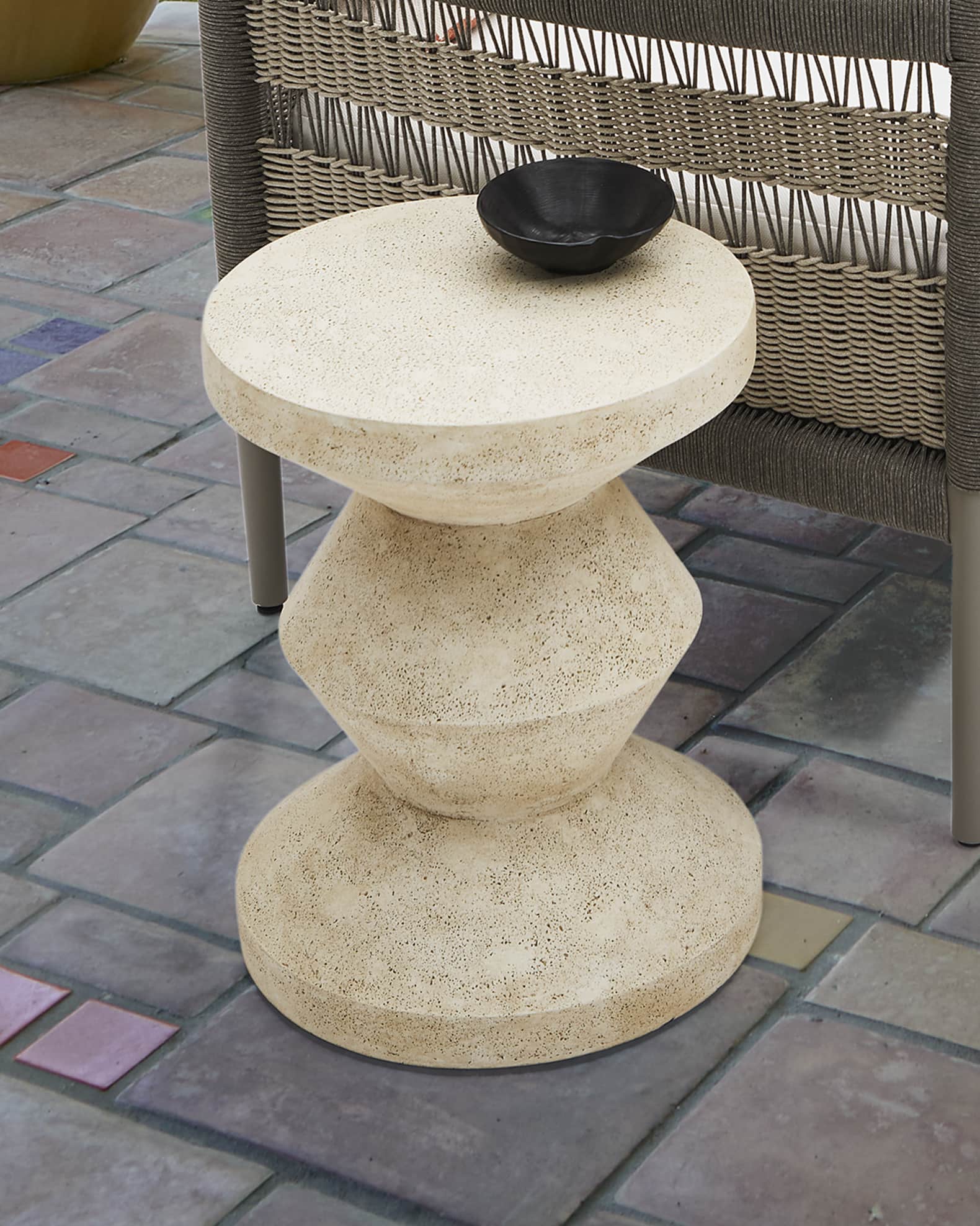Geo Outdoor Garden Seat 0