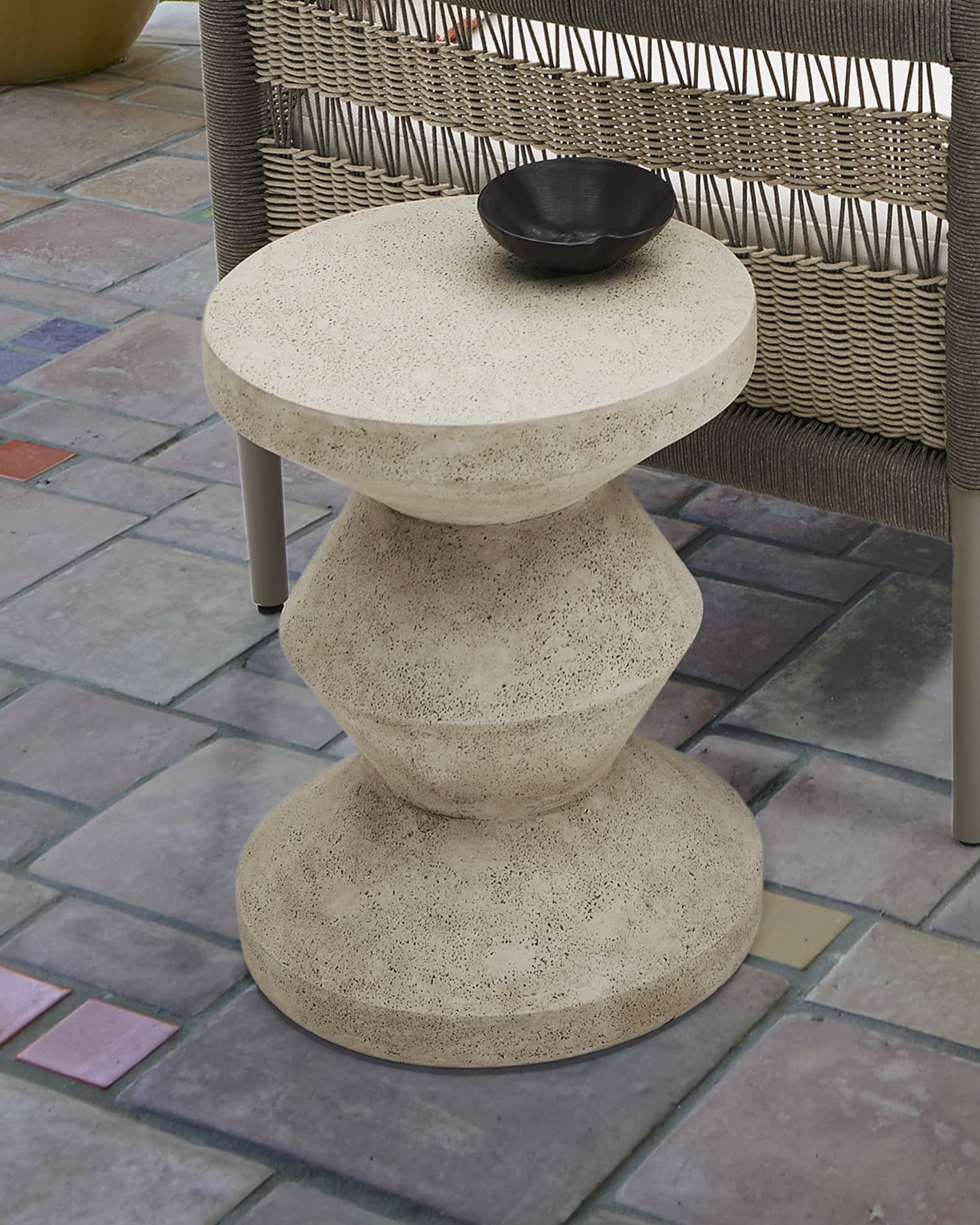 Geo Outdoor Garden Seat 0