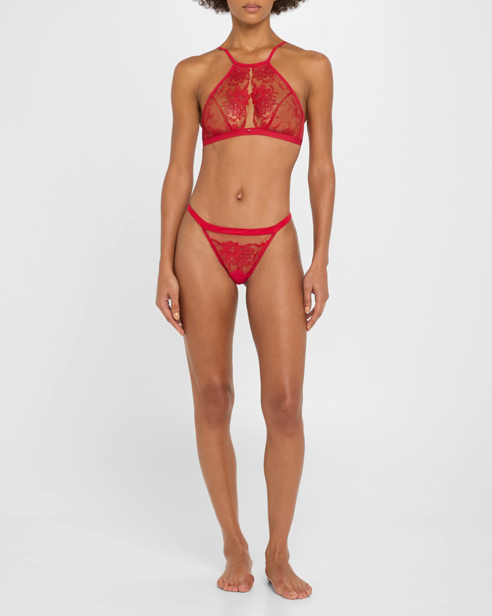 Adorable En Sexy Cutout Embroidered Halter Bra 1
