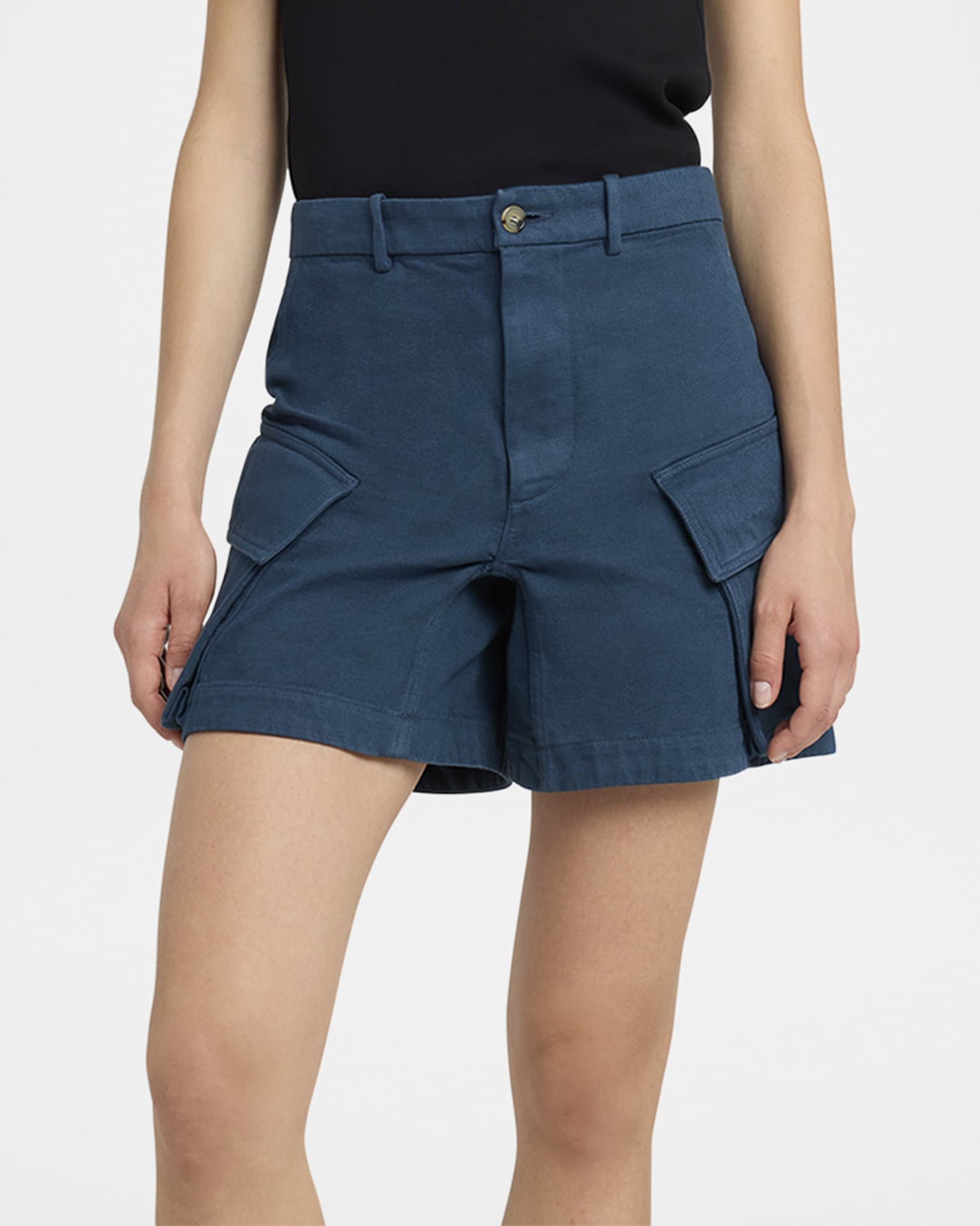 【送料&関税込】J.W. Anderson High Waist Cargo Shorts JW Anderson High Waist Cargo Shorts - Bergdorf Goodman