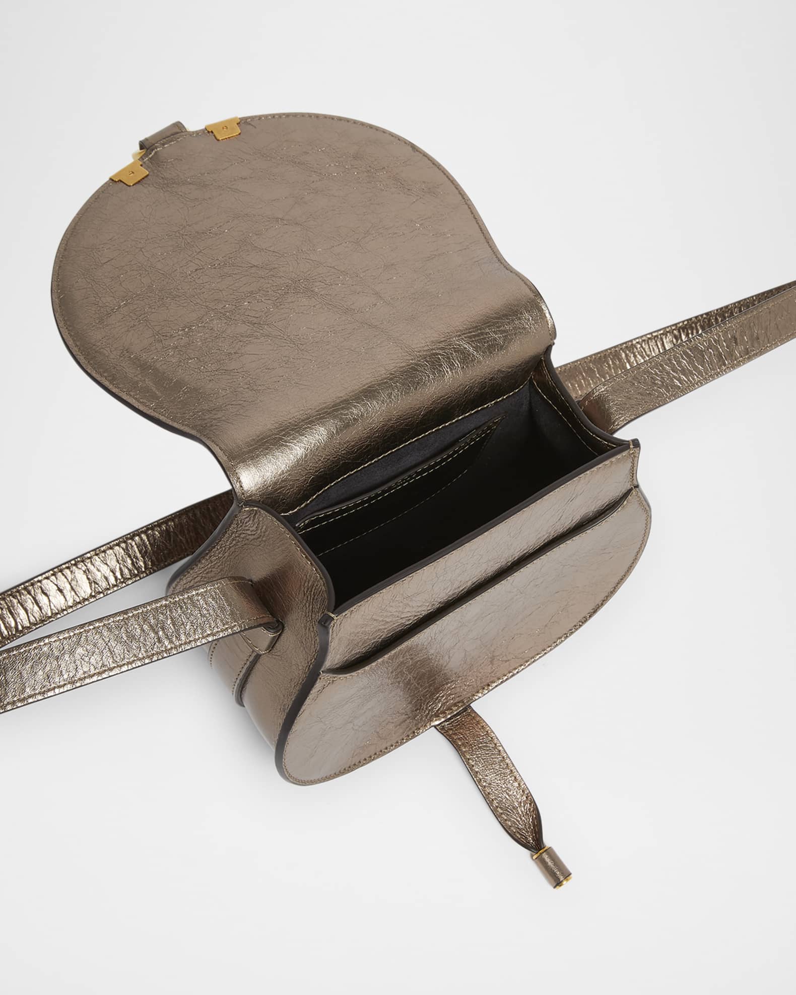 【関税込み】Chloe \"Saddle Marcie\" crossbody bag Chloé Small Marcie Saddle Bag In Grained Leather in Tan