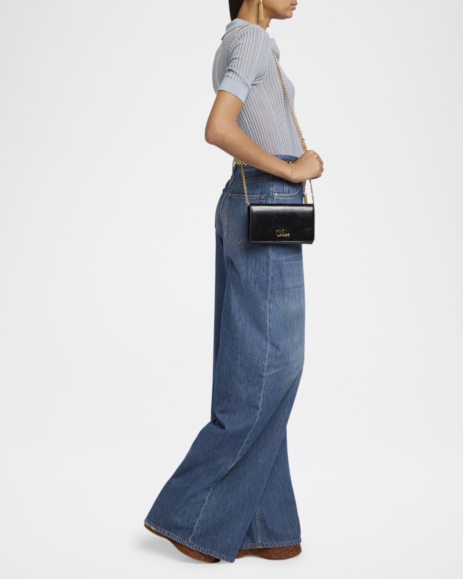 CHLOE ICONIC WALLET ON CHAIN ショルダー Chloé Iconic Flap Wallet On Chain in Shiny Leather in