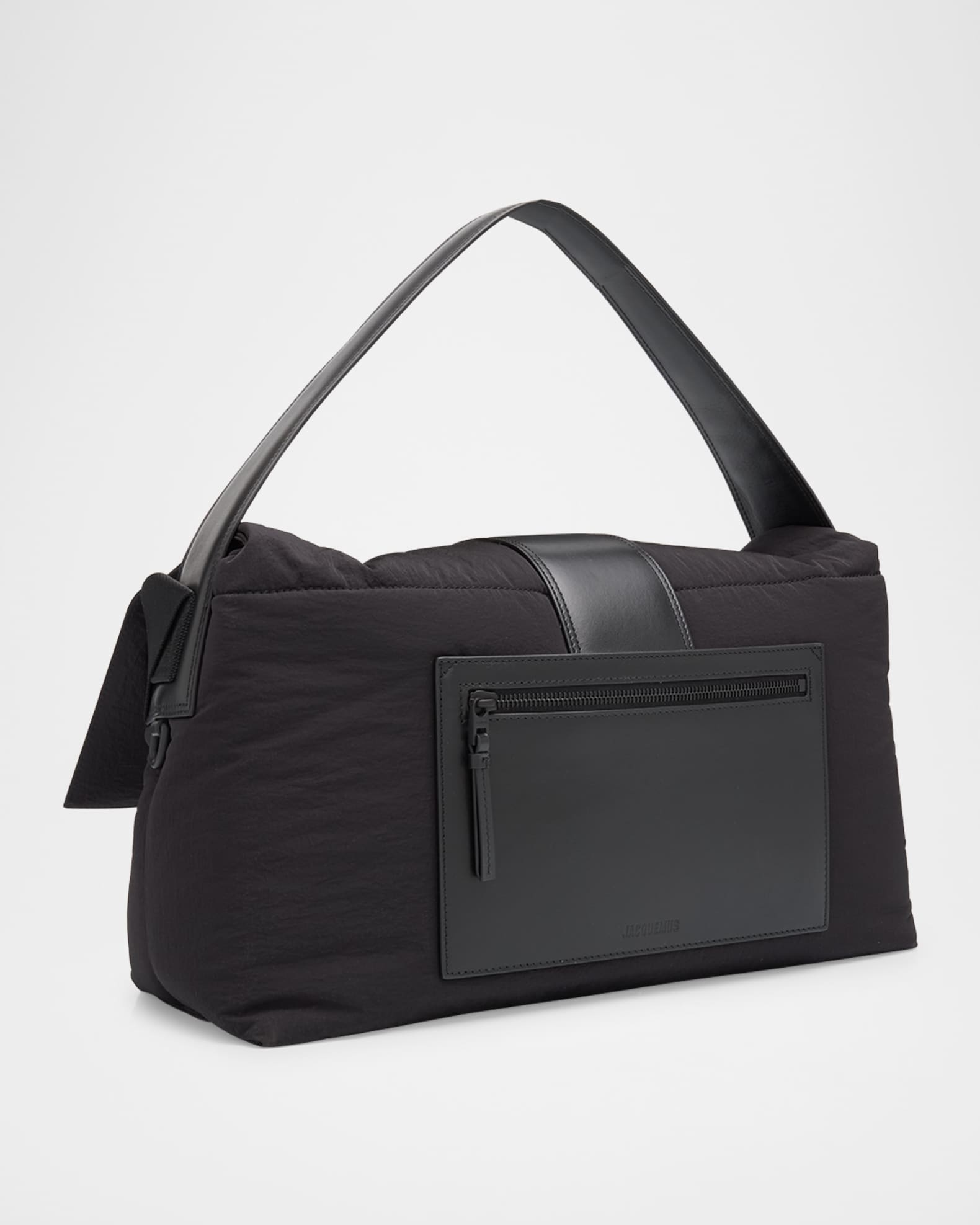 ★JACQUEMUS★バンビーノ メッセンジャーバッグ Jacquemus Men's Bambino Padded Nylon Messenger Bag | Neiman