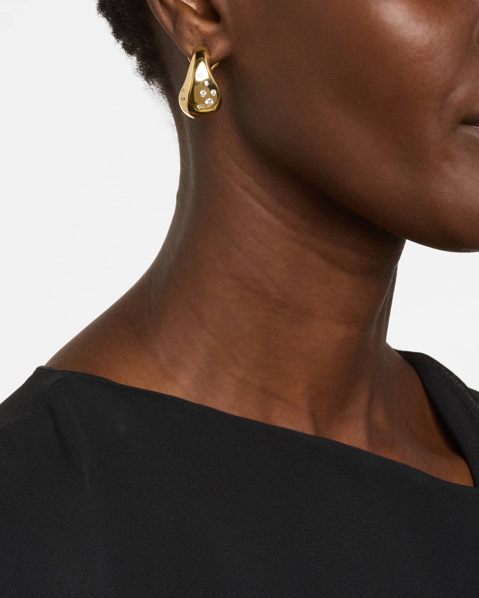 18K Yellow Gold Wide Wave Hoop Earrings with Diamonds 1