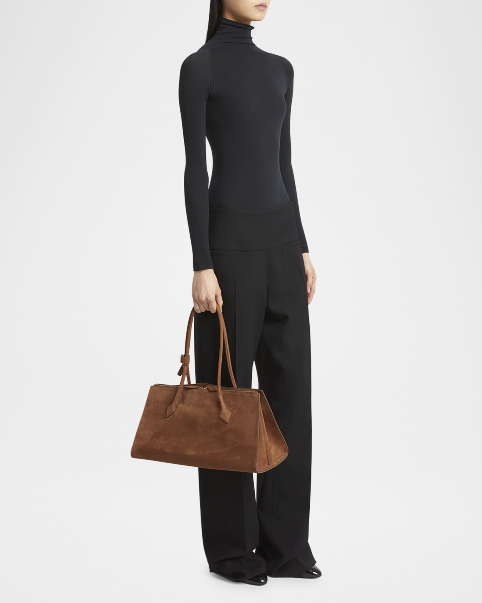 トートバッグ LE TECKEL TOTE BAG ALAIA Le Teckel Tote Bag in Suede and Leather | Neiman Marcus