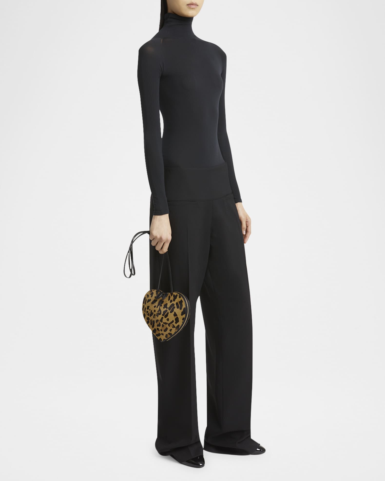 ヘアアクセサリー ALAIA LE COEUR BAG IN LEOPARD-PRINT CALF HAIR ALAIA Le Coeur Crossbody Bag in Leopard Calf Hair | Neiman