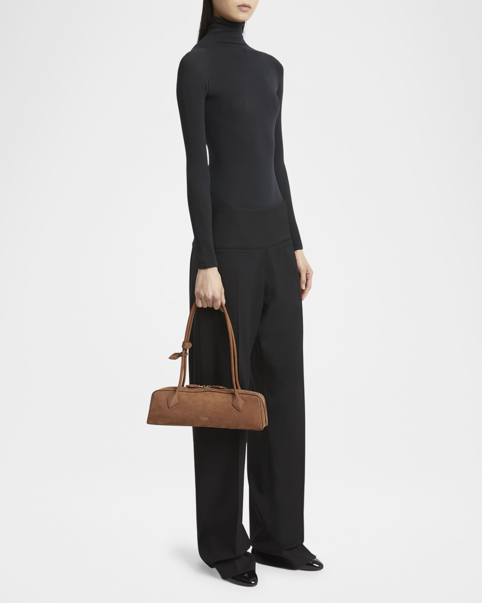 【ALAIA直営店】SAC LE TECKEL MEDIUM EN NUBUCK ALAÏA BLACK/GOLD LE TECKEL MEDIUM BAG IN NUBUK CALFSKIN