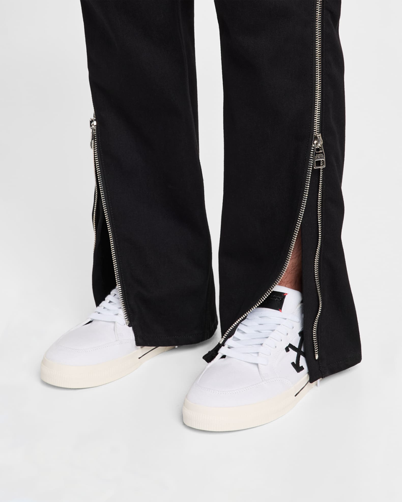 Men's Low Vulcanized Canvas Sneakers