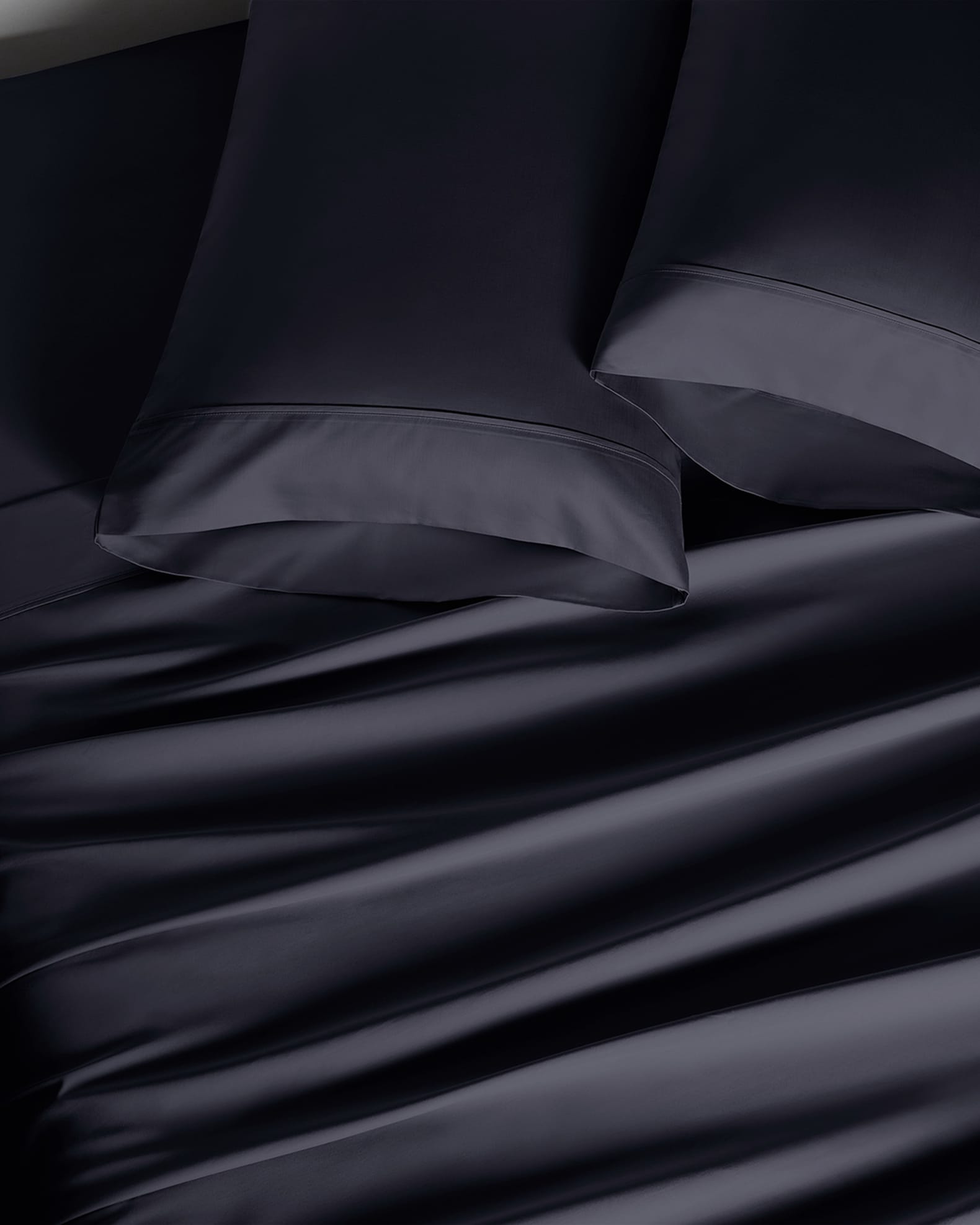 Luxe Egyptian 700 Thread Count King Pillowcase Pair 1