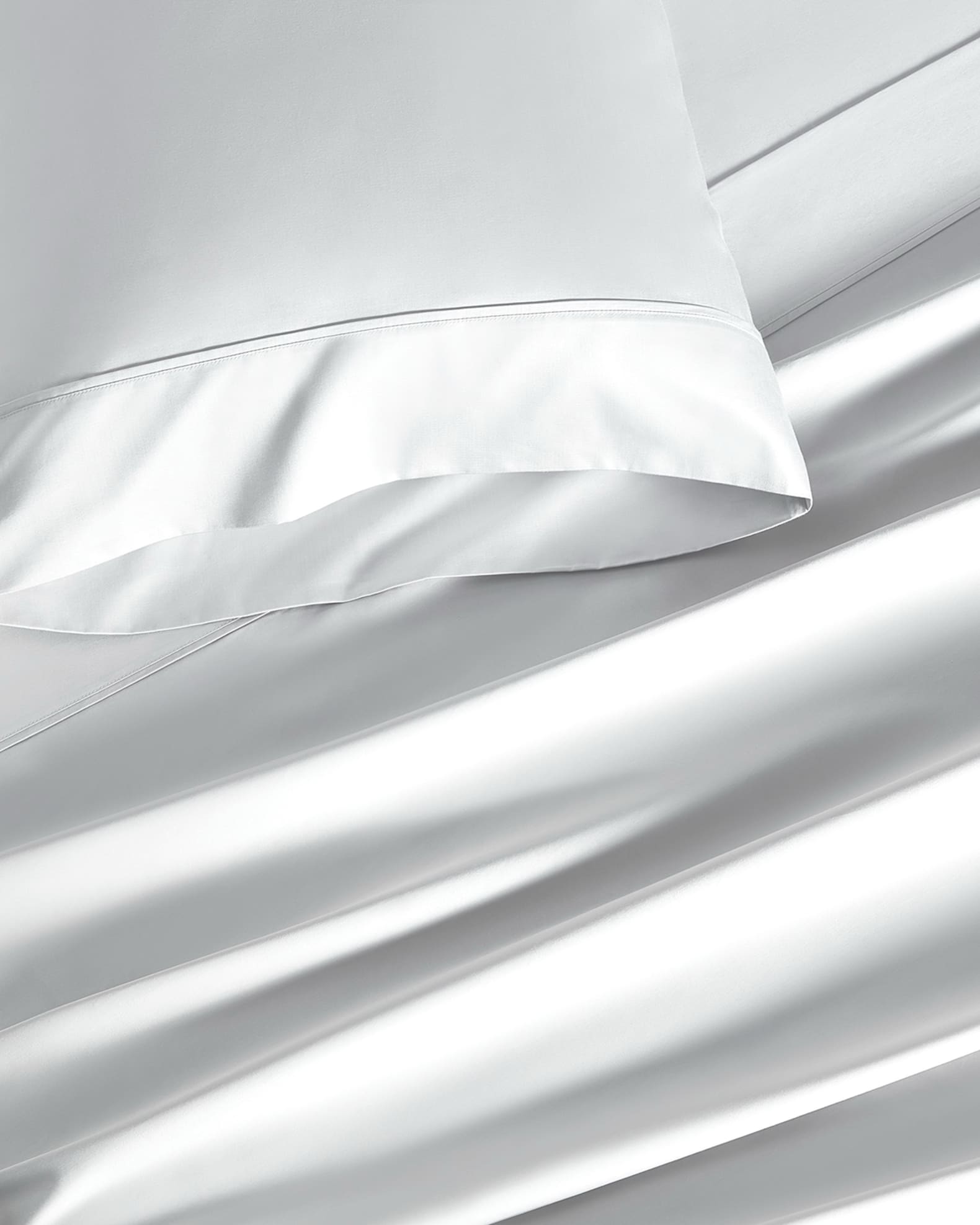 Luxe Egyptian 4-Piece 700 Thread Count King Sheet Set 1