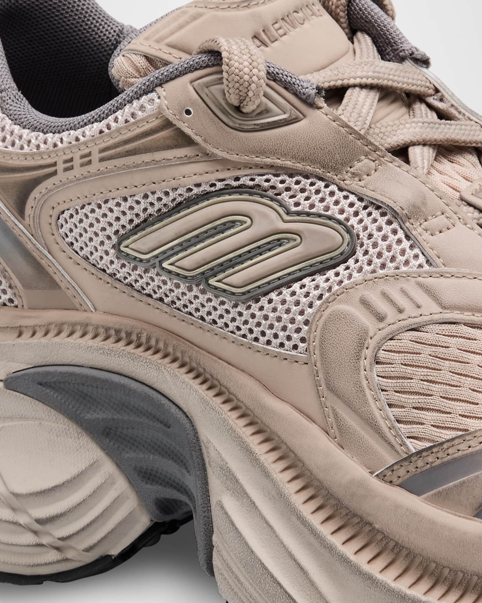 BALENCIAGA Men's 6XL Mesh Runner Sneakers スニーカー ロゴ Balenciaga Men's 6xl Mesh Runner Sneakers | Neiman Marcus