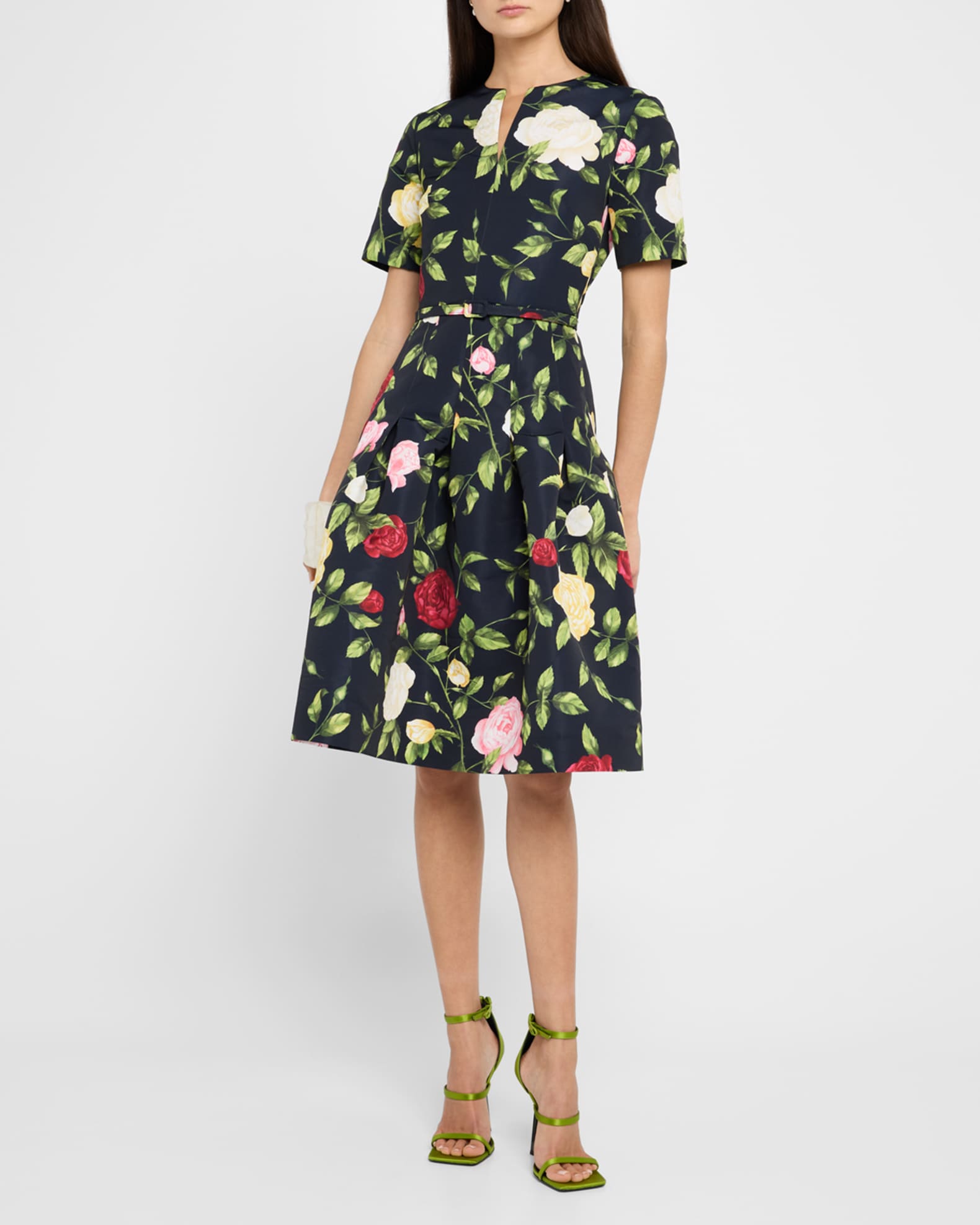 ハリウッドセレブ御用達★ワンピース★ OSCAR DE LA RENTA ハリウッドセレブ御用達☆ワンピース☆ OSCAR DE LA RENTA