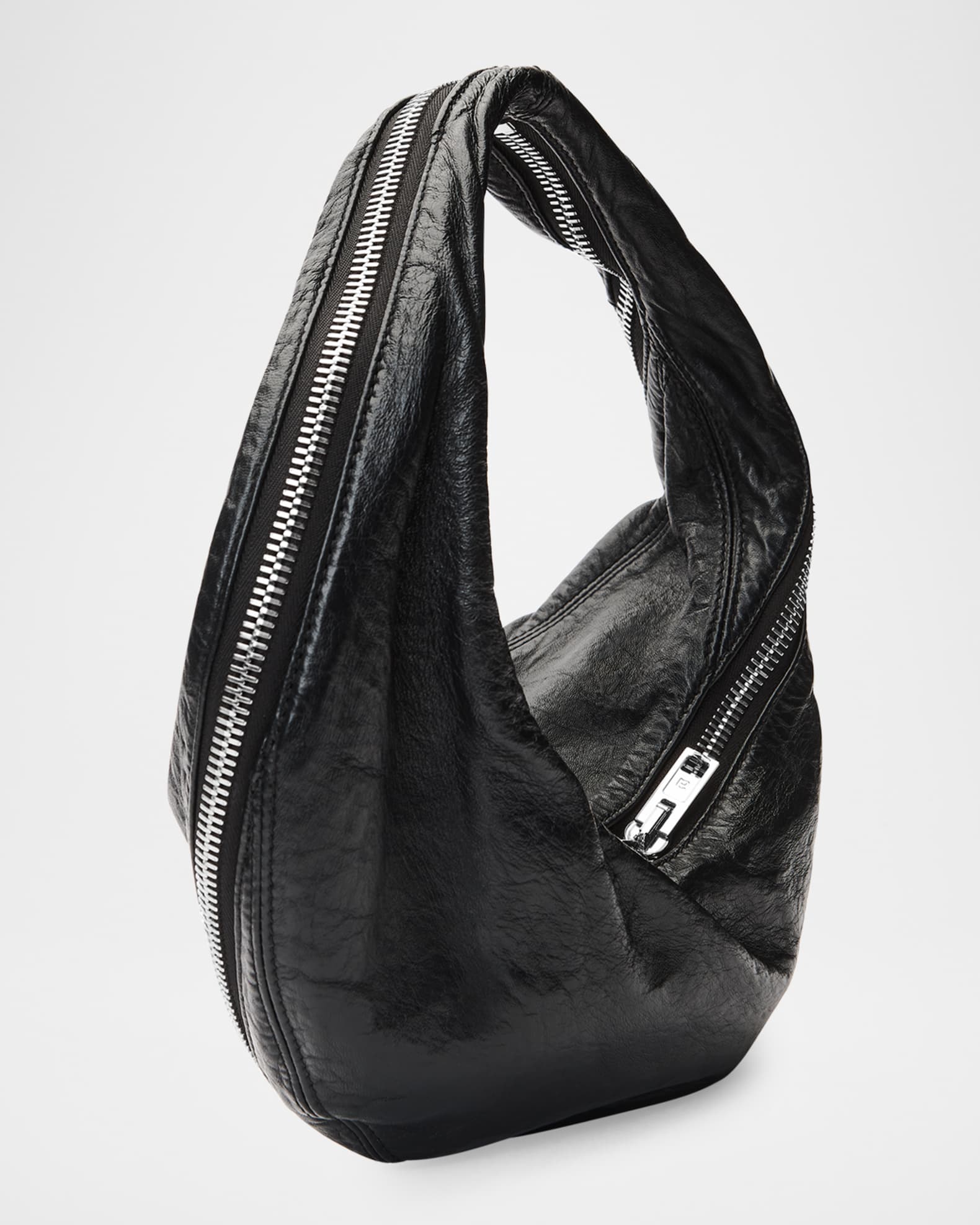 エクスパンダブル♪【alexanderwang】Twyst Handle Bag Twyst Handle Bag in Memory Leather in OFF WHITE | alexanderwang®