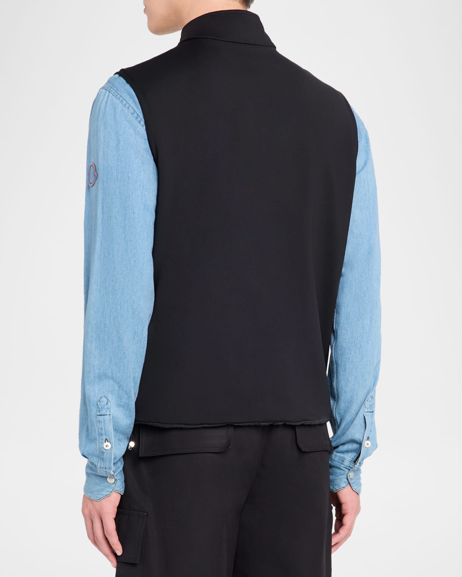 未使用品★MONCLER★WESER★ベスト★ブラック★0★23〜24年 MONCLER 2023/24秋冬新作 レタリングロゴ入りダウンベスト WESER