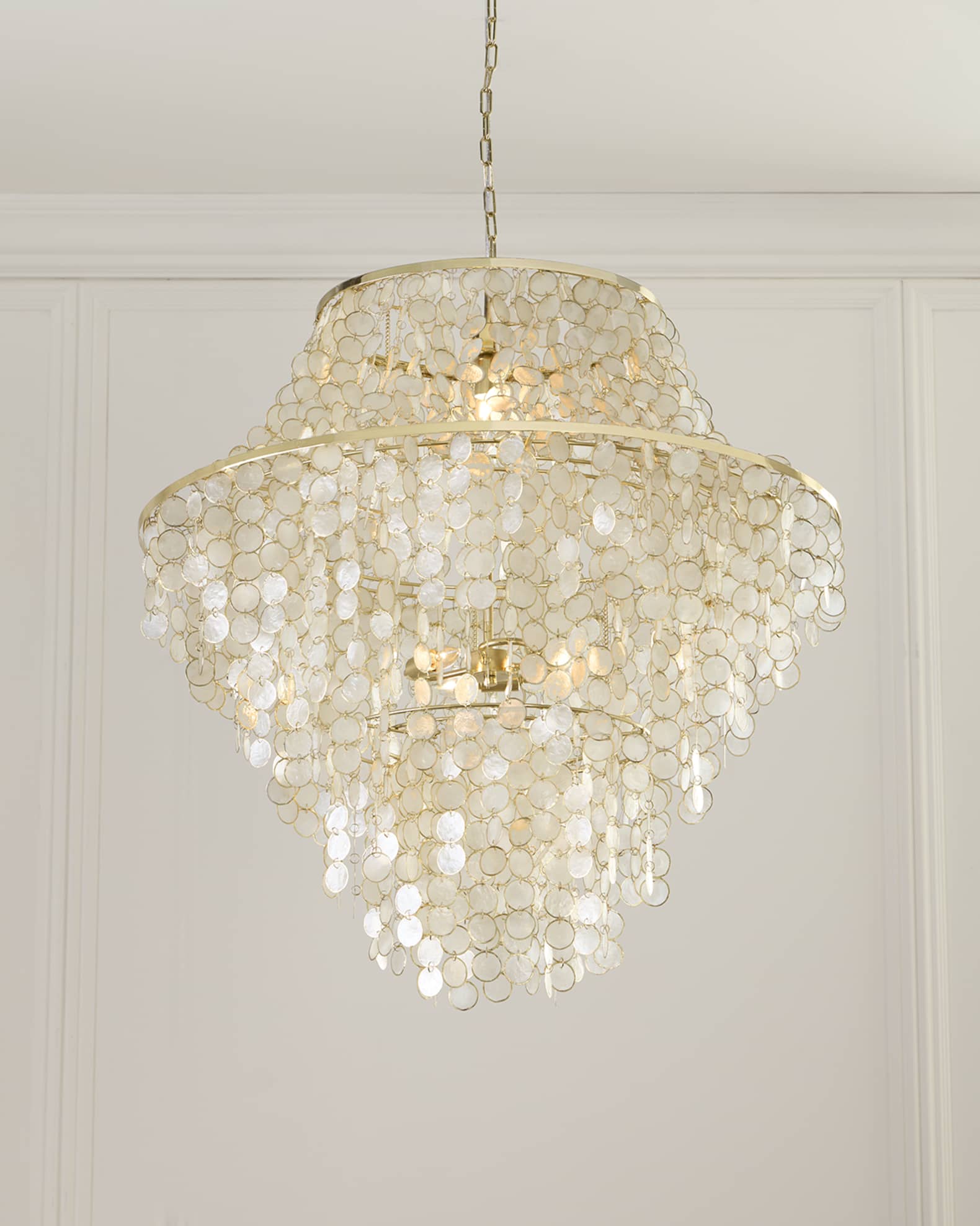 Alexandra 36" 4-Light Medium Chandelier 0