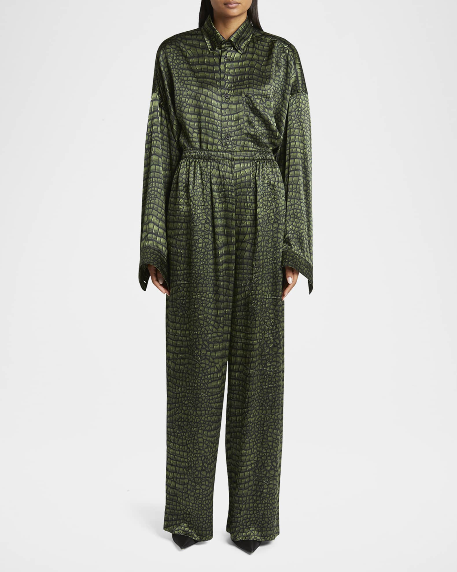 BALENCIAGA Pyjama パンツ グリーン AI Croc シルクサテン Balenciaga Crocodile Print Silk Satin Pajama Pants | Neiman