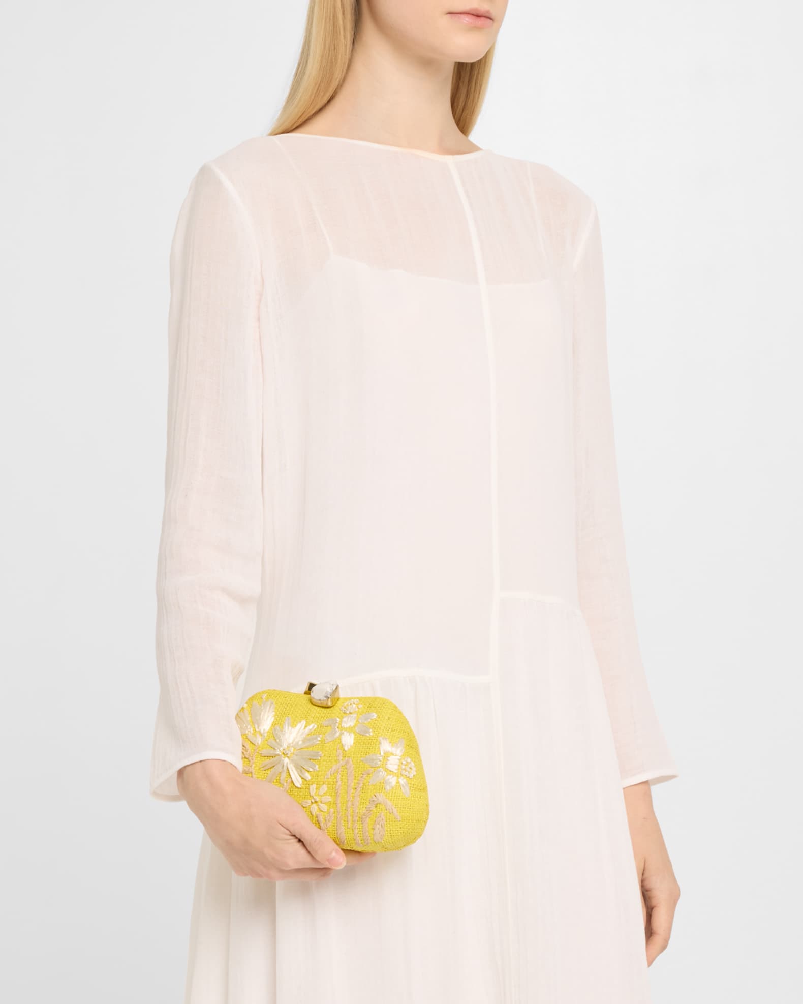 Tamu Flower Raffia Clutch Bag 1