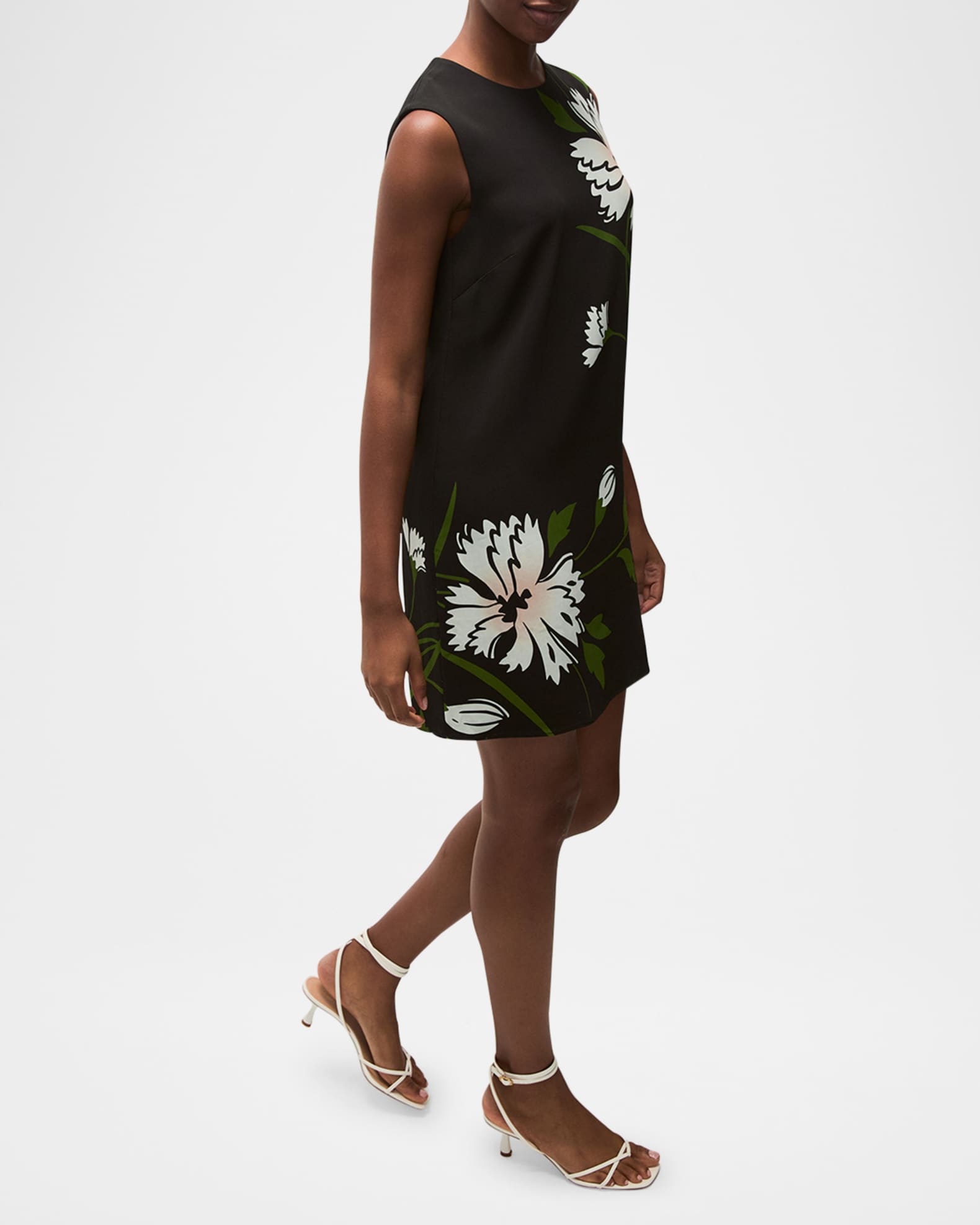 Marvel マルベル フラワークロシェワンピース SS Veronica Beard Cromwell Floral Sleeveless Shift Dress | Neiman Marcus