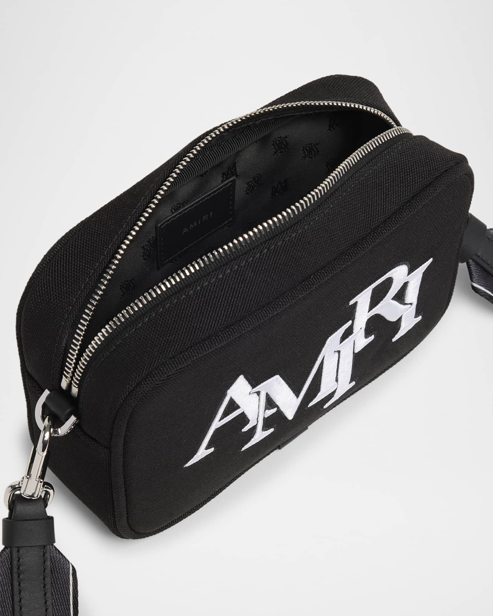 2025新入荷 Amiri Men's Marcus Neiman | Bag Crossbody Logo Staggered ショルダーバッグ
