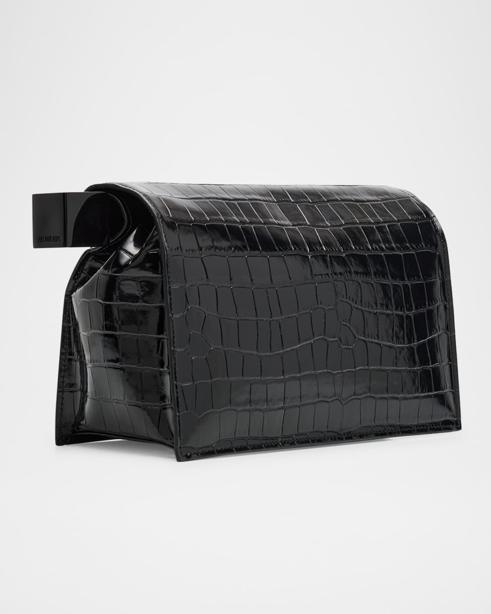 【JACQUEMUS】ラ ポシェット ロンド カレ クラッチ ブラック Jacquemus La Pochette Rond Croc-Embossed Clutch Bag | Neiman