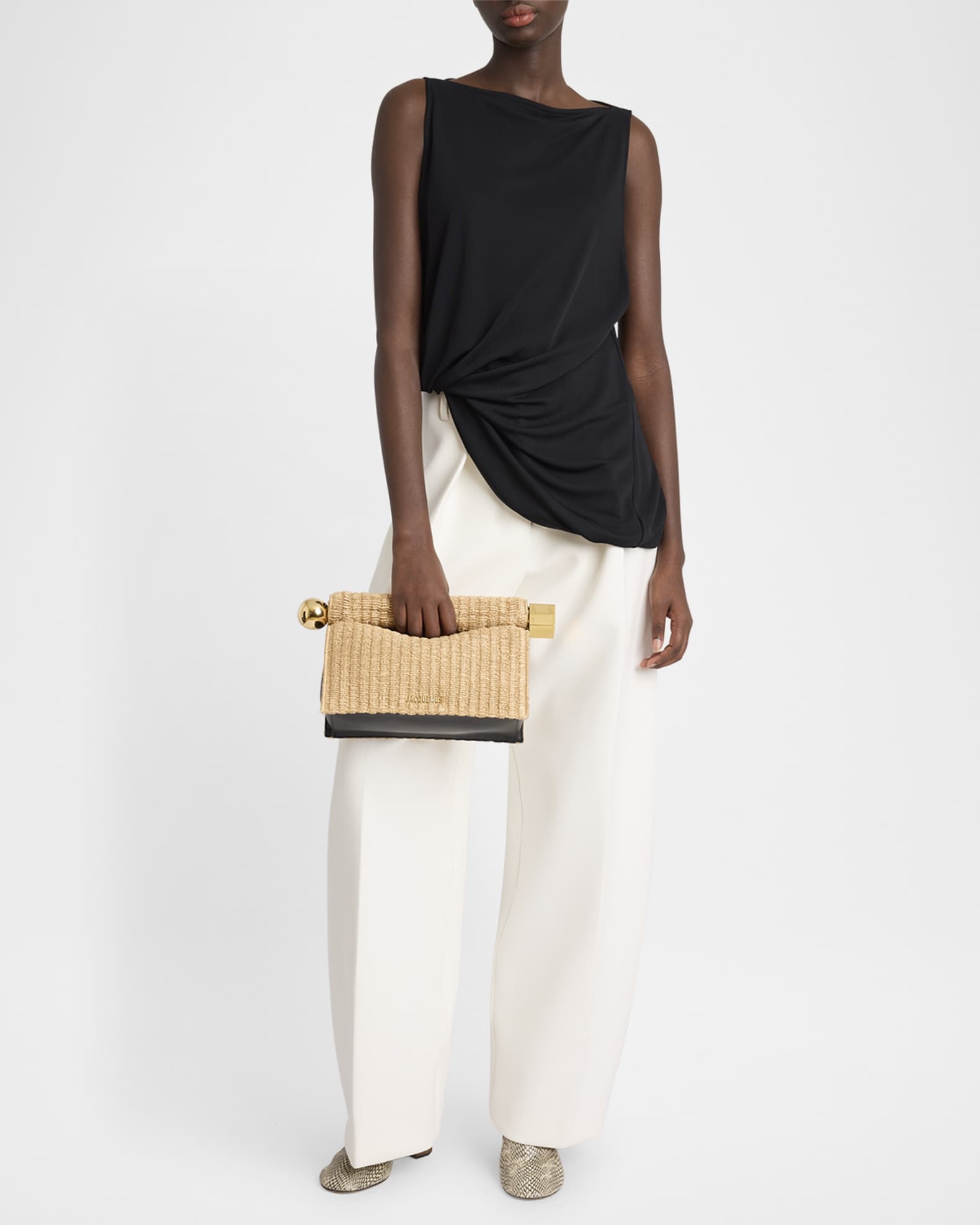 Jacquemus La Pochette Rond Raffia Clutch Bag | Neiman Marcus