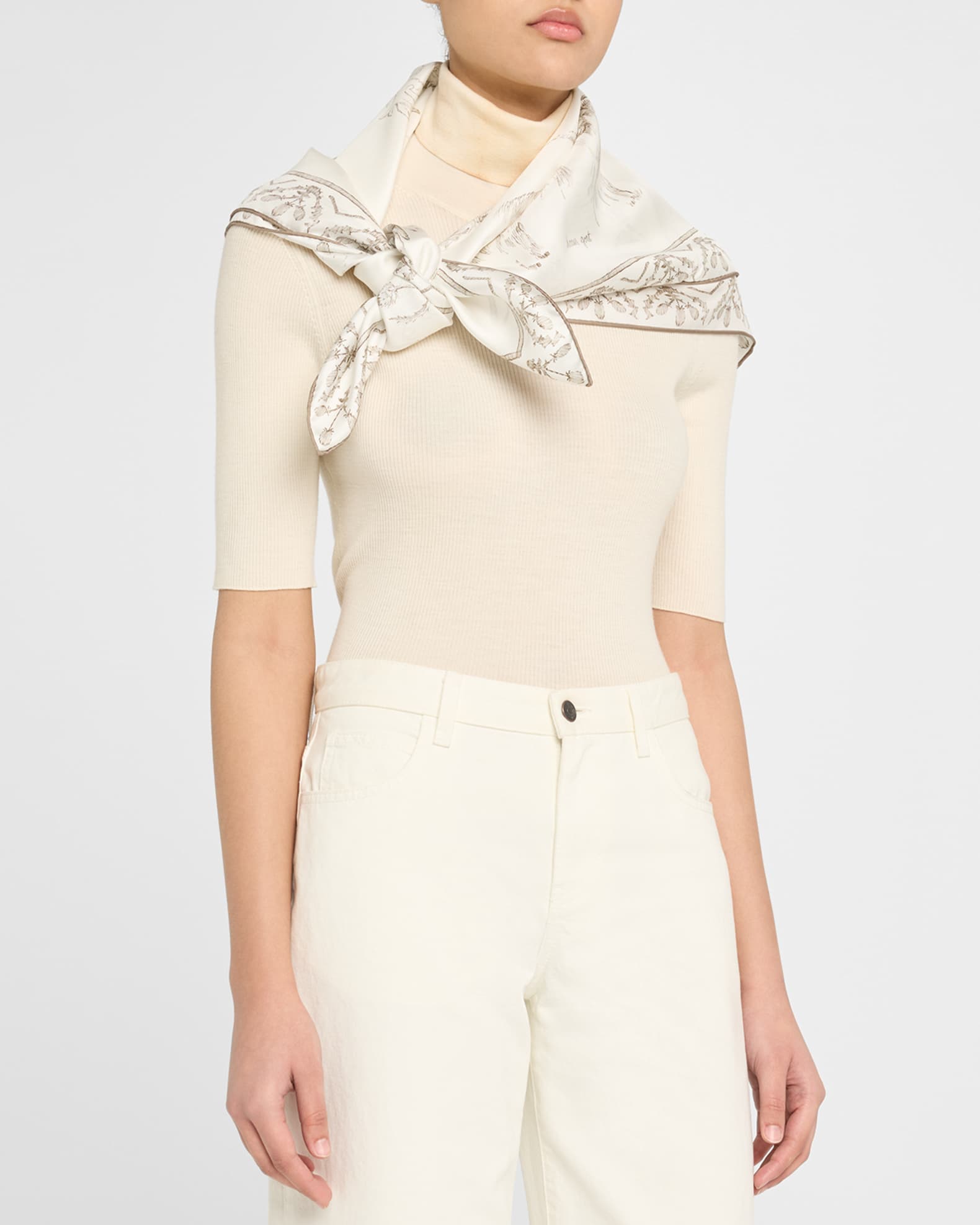 Le Origini Delle Eccellenze Silk Scarf 1