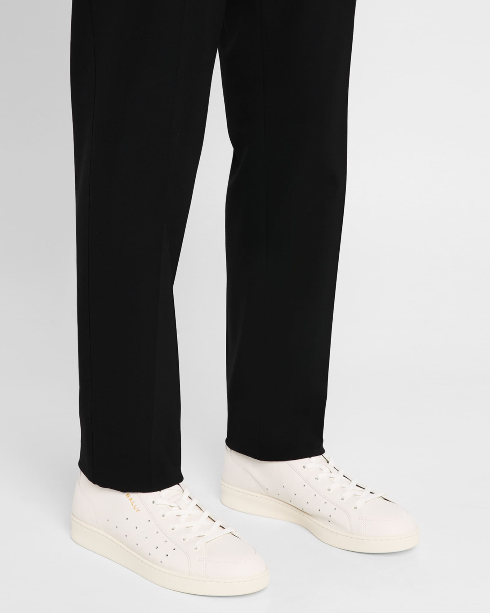 Men's Turyn-U Leather Low-Top Sneakers 1