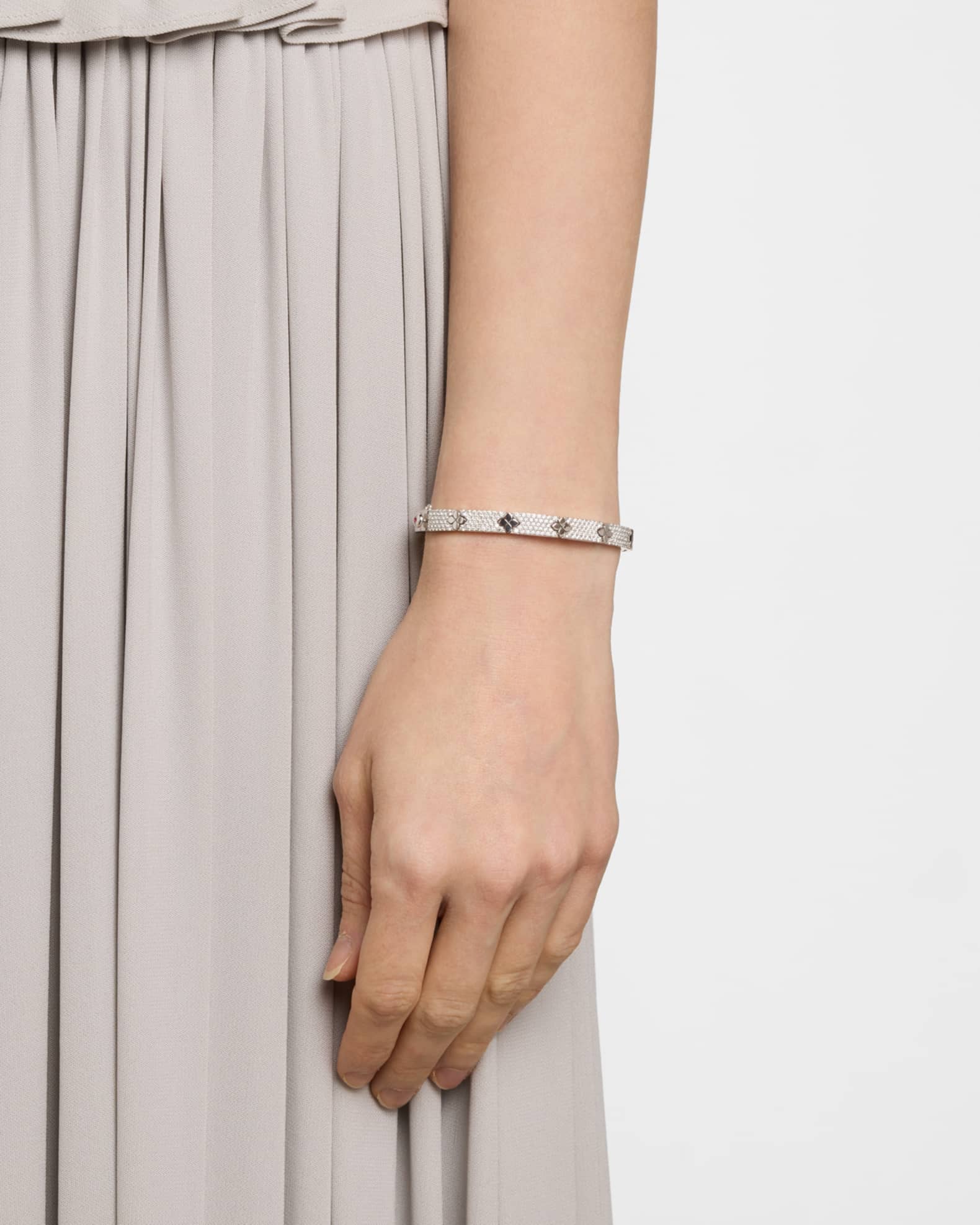 18K White Gold Diamond Love In Verona Bangle, 48x58mm 1