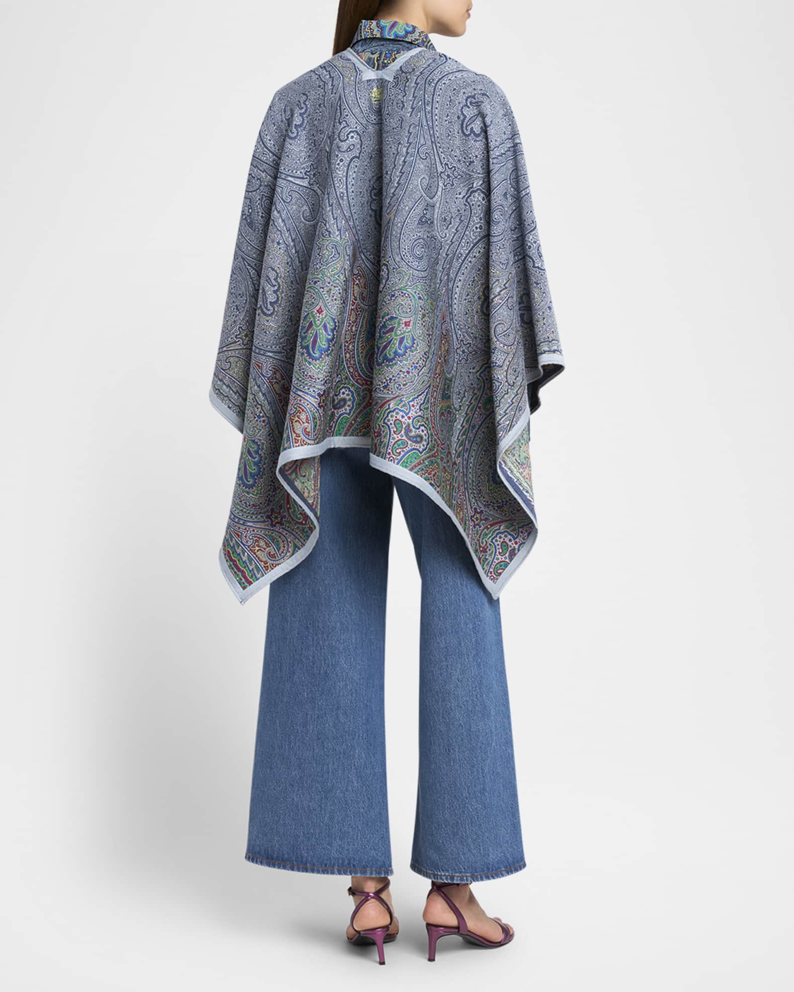 SHEARLING CAPE PAVED IN PAISLEY