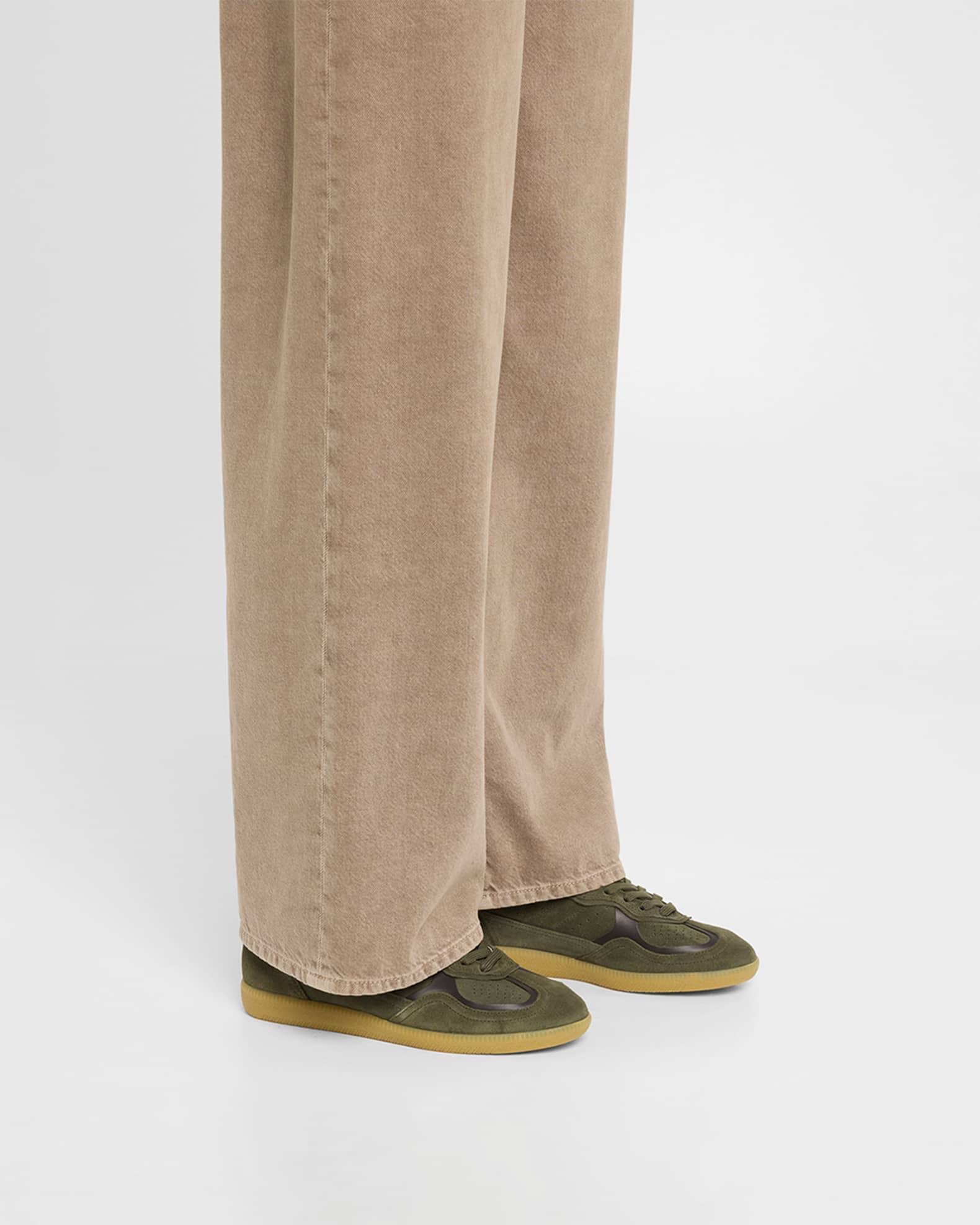 TB.490 Rife Suede Low-Top Sneakers