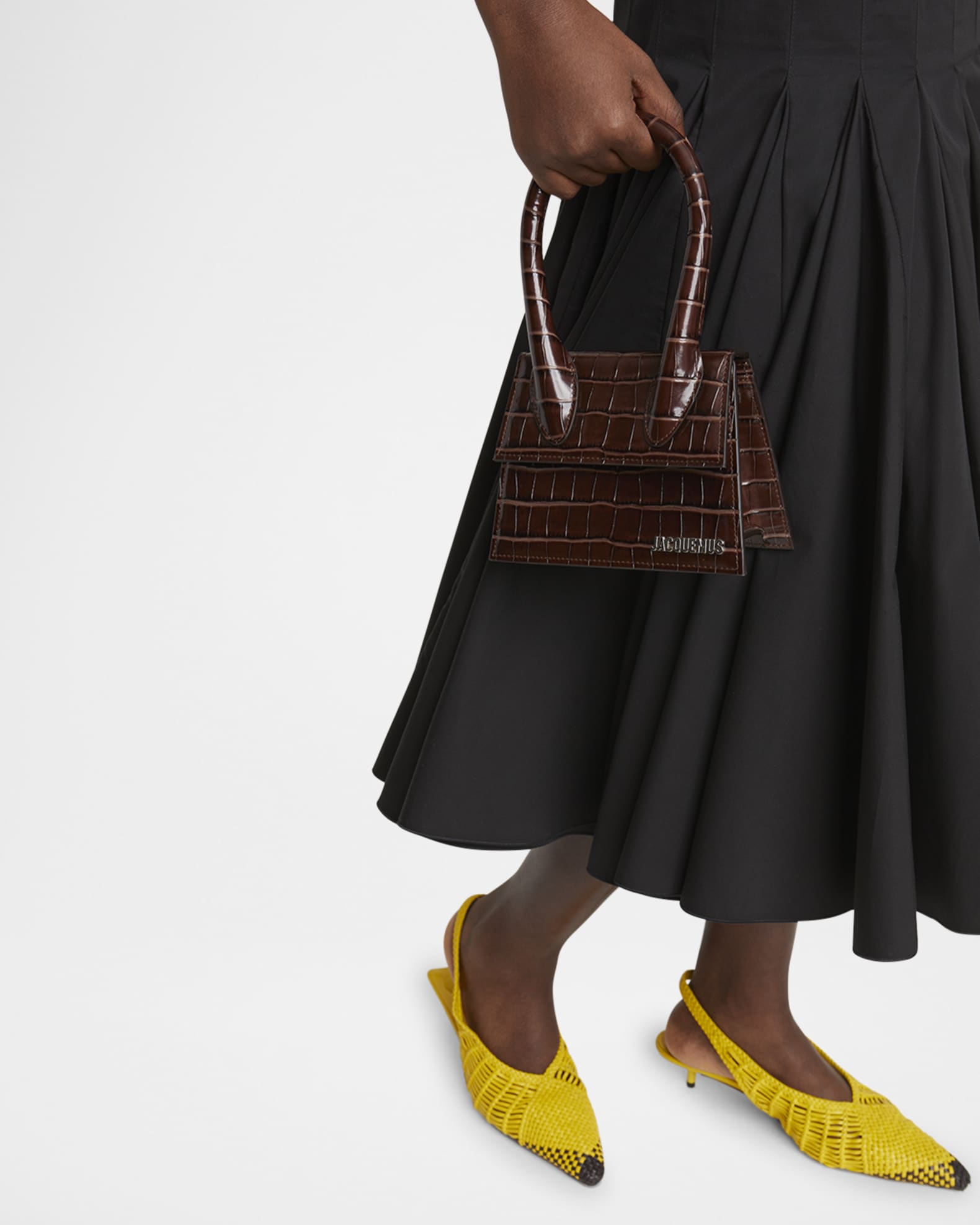 バッグ・カバンその他 JACQUEMUS Brown crocodile effect leather Le Chiquito Moyen b Jacquemus Le Chiquito Moyen Croc-Embossed Leather Top-Handle