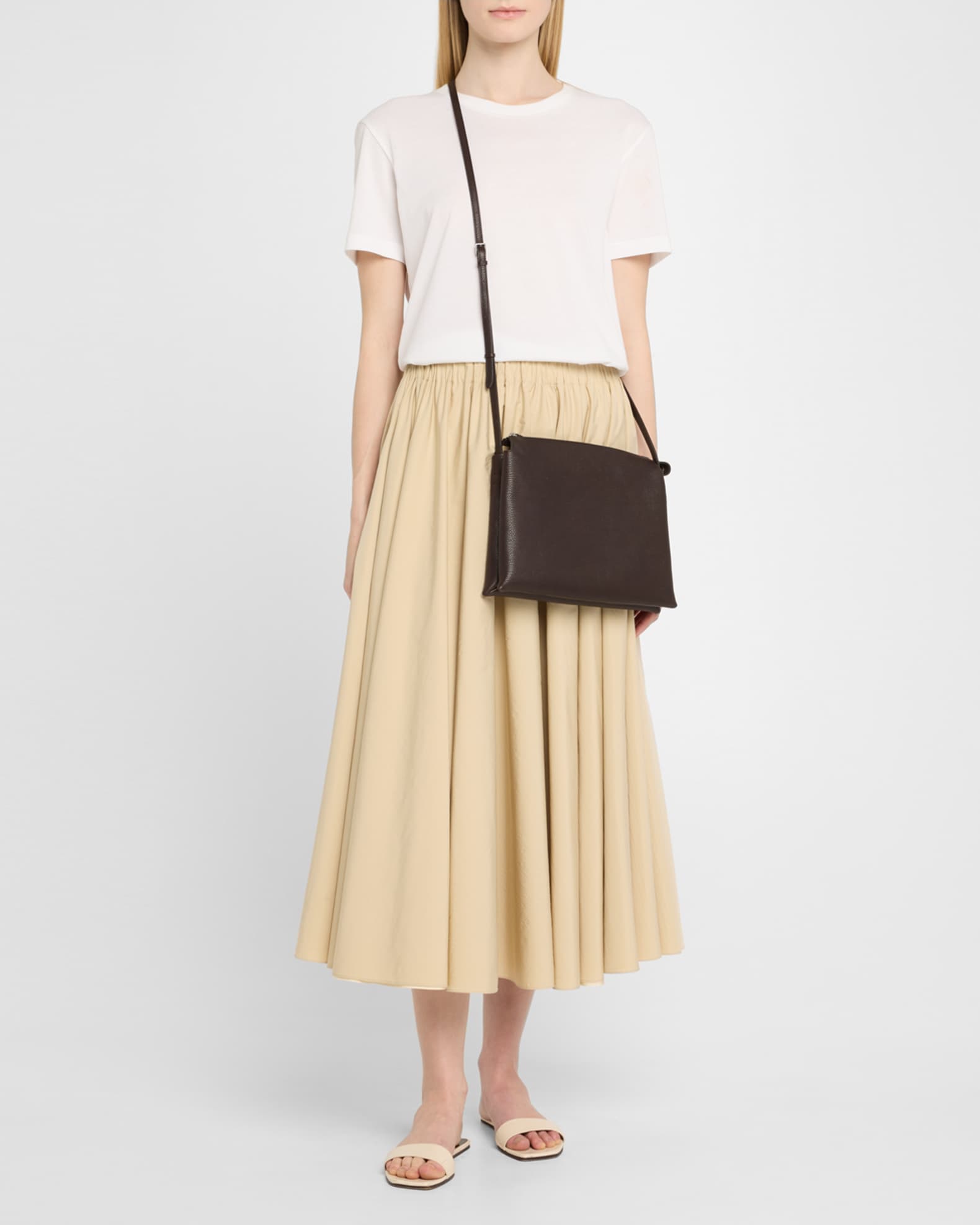 上品な存在感★THE ROW Nu Twin crossbody bag in leather THE ROW Nu Twin Crossbody Bag in Saddle Grain Leather