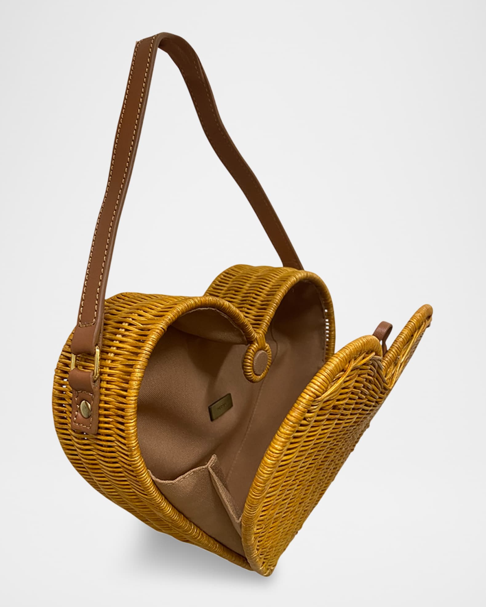SEREPUI    ハート カゴバック Serpui Pulsating Heart Rattan Top-Handle Bag | Neiman Marcus