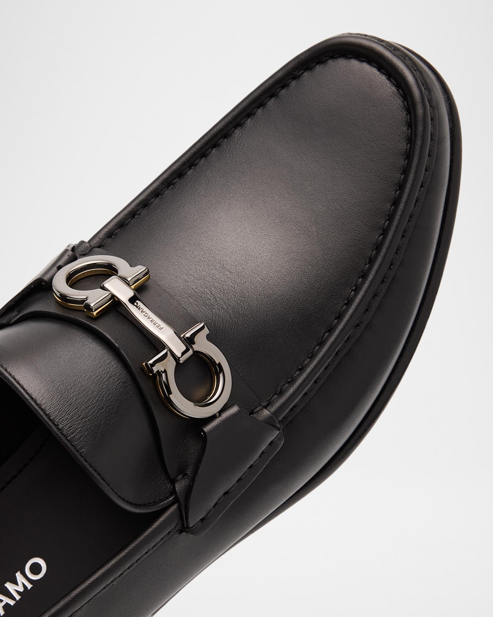 Ferragamo Men display picture 1