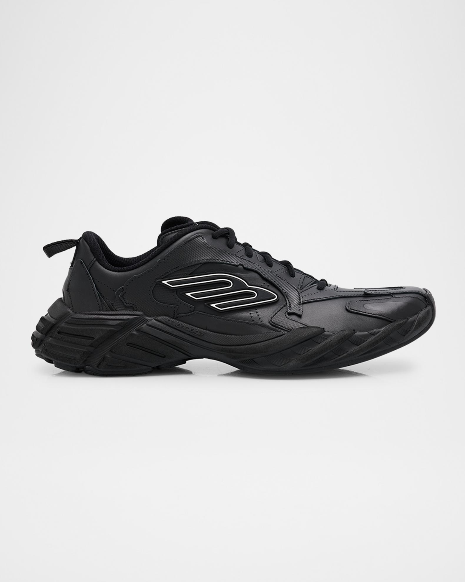 Balenciaga Men display picture 1
